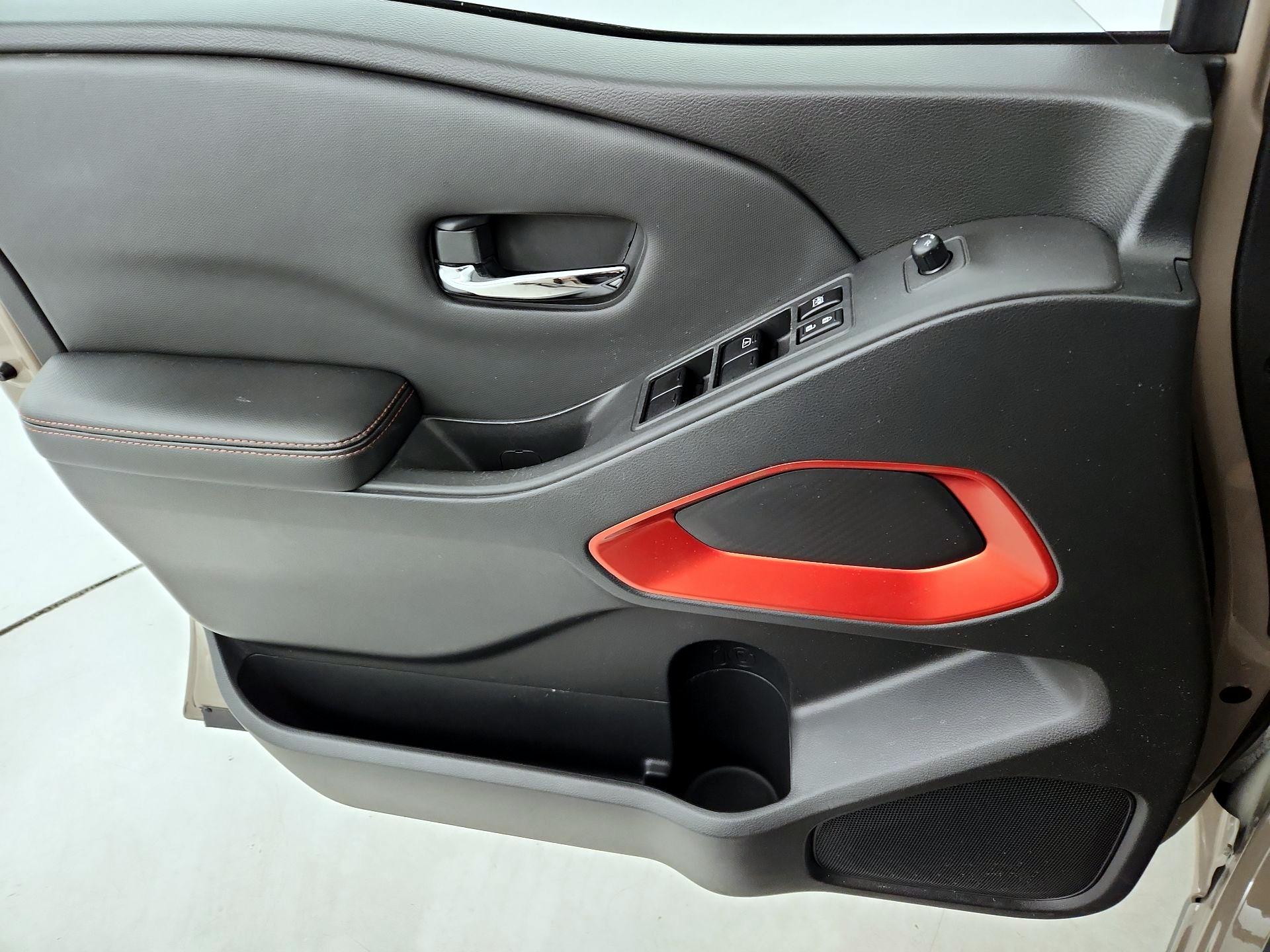 Thumbnail: 2024 Nissan Frontier - 12