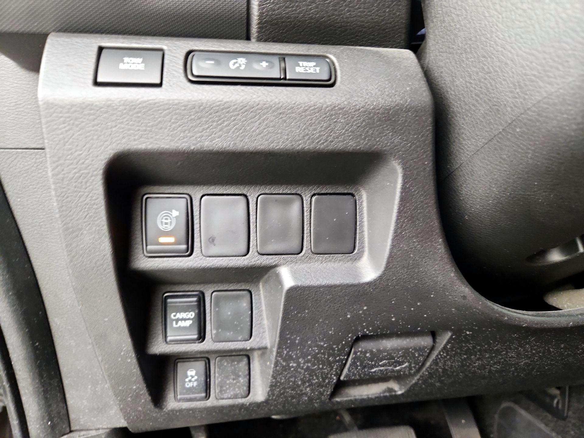 Thumbnail: 2024 Nissan Frontier - 13