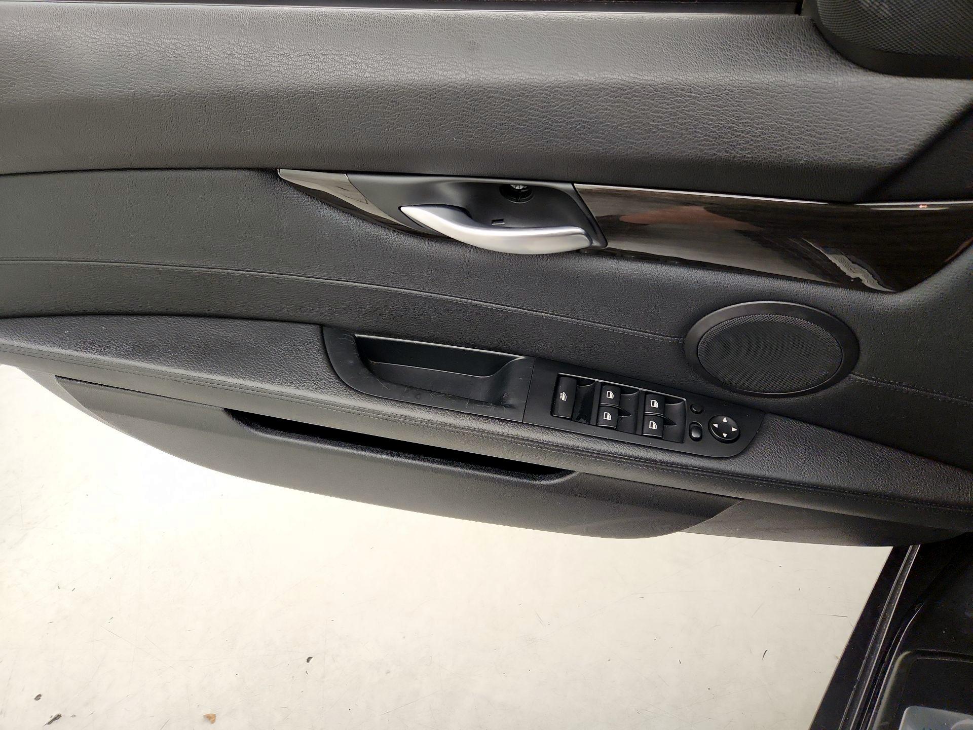 Thumbnail: 2014 BMW Z4 - 12