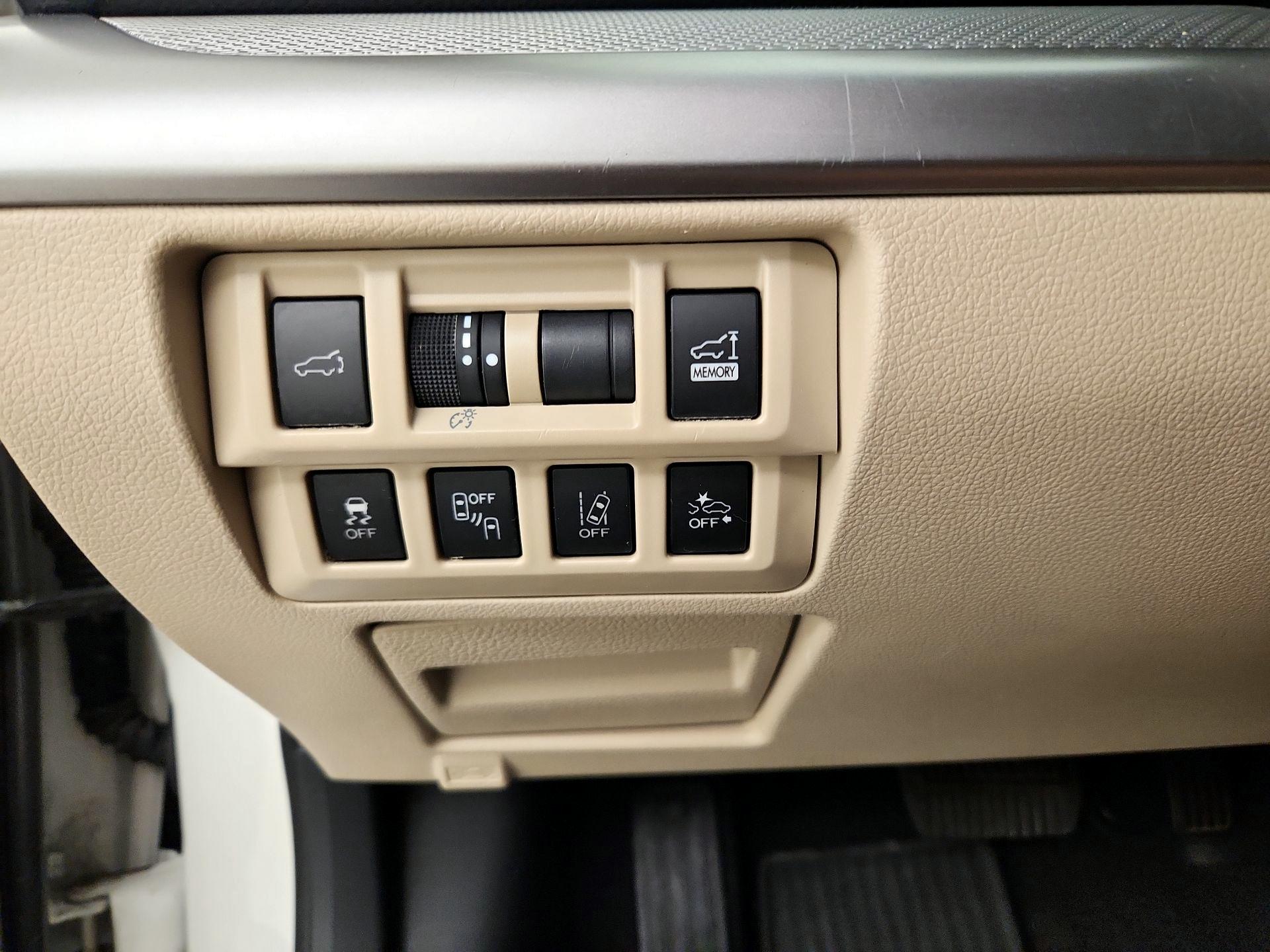 Thumbnail: 2019 Subaru Outback - 13