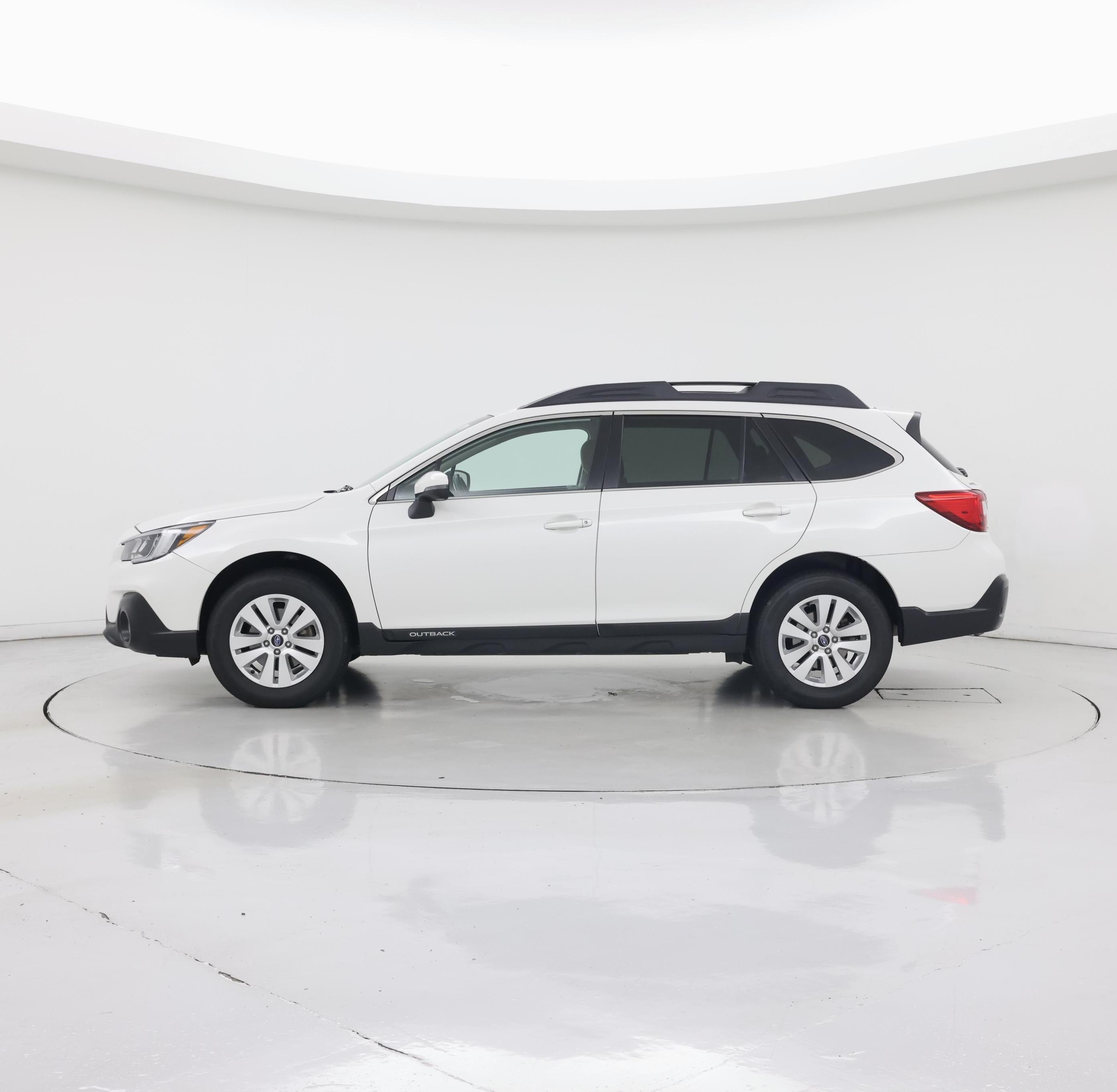 Thumbnail: 2019 Subaru Outback - 3