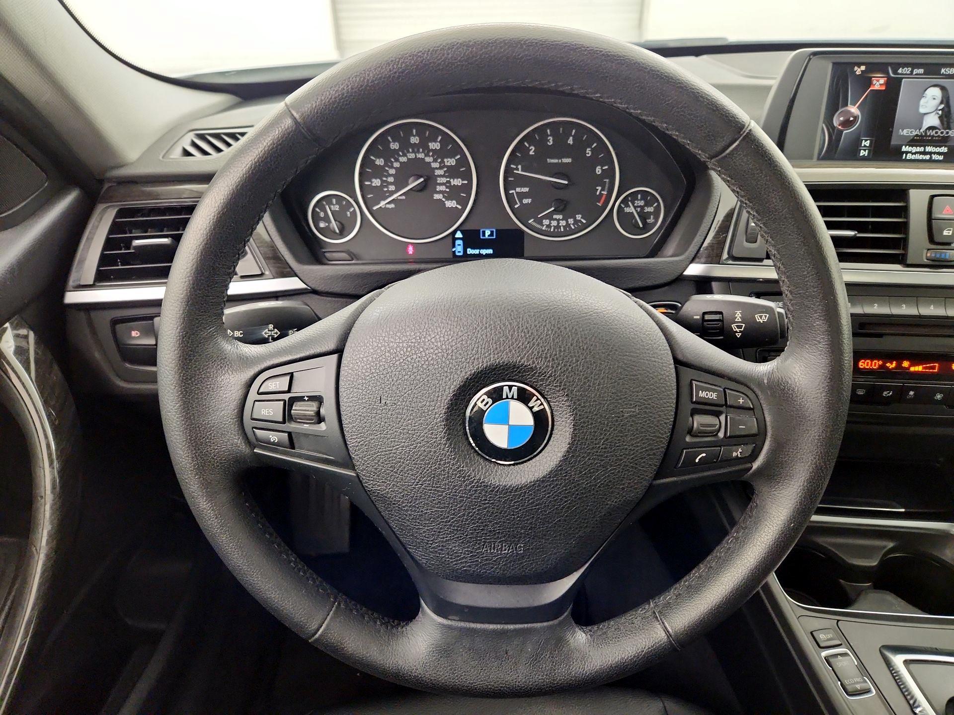 Thumbnail: 2015 BMW 3 Series - 10