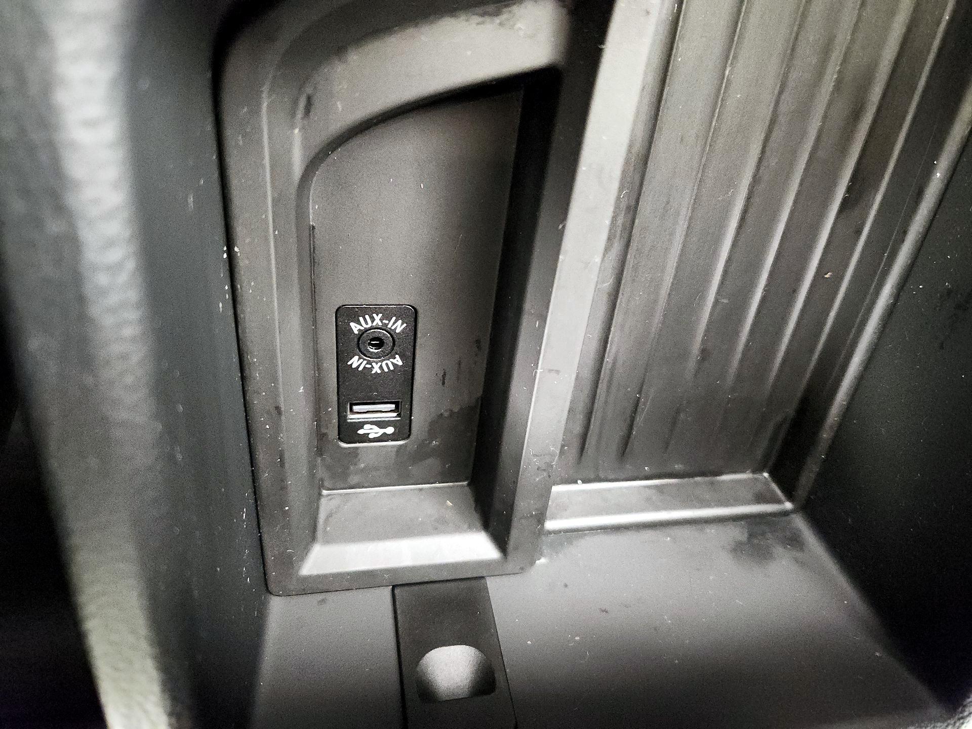 Thumbnail: 2015 BMW 3 Series - 18