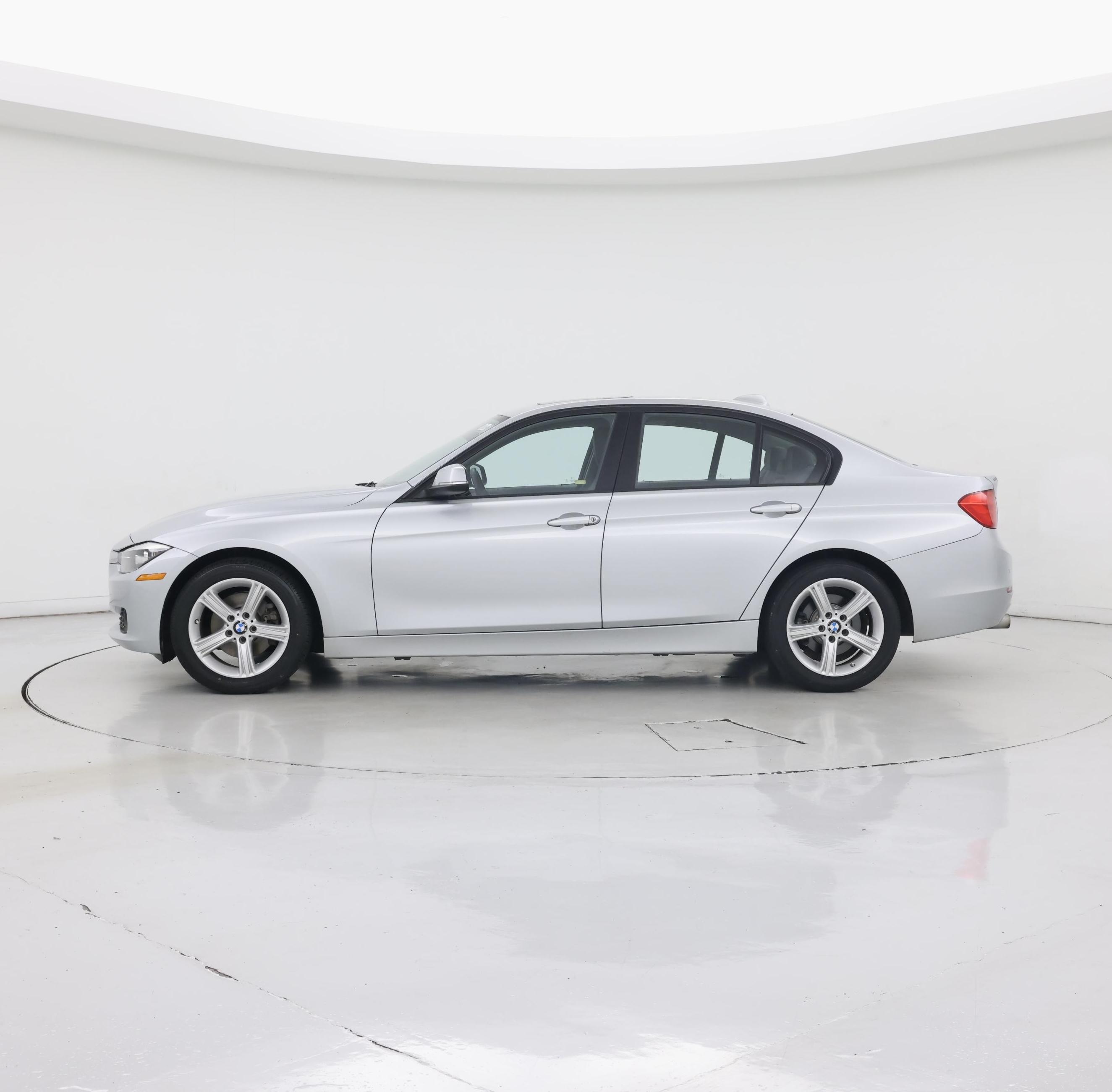 Thumbnail: 2015 BMW 3 Series - 3