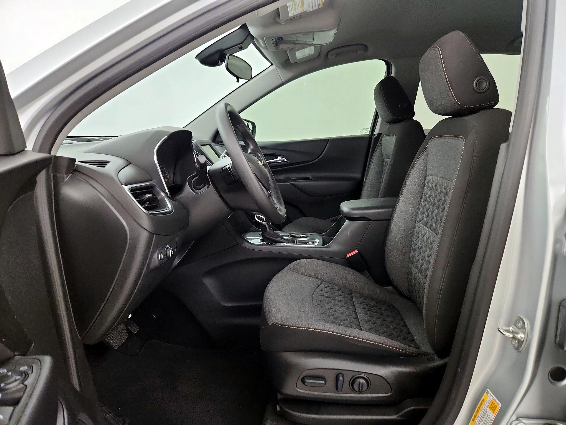 Thumbnail: 2022 Chevrolet Equinox - 11