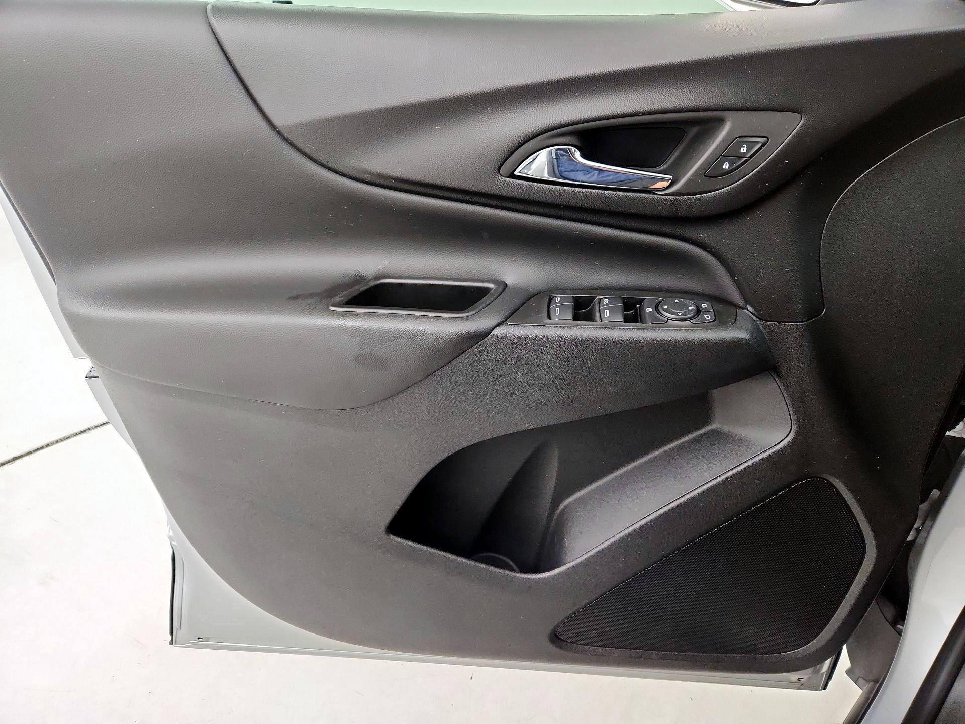 Thumbnail: 2022 Chevrolet Equinox - 12