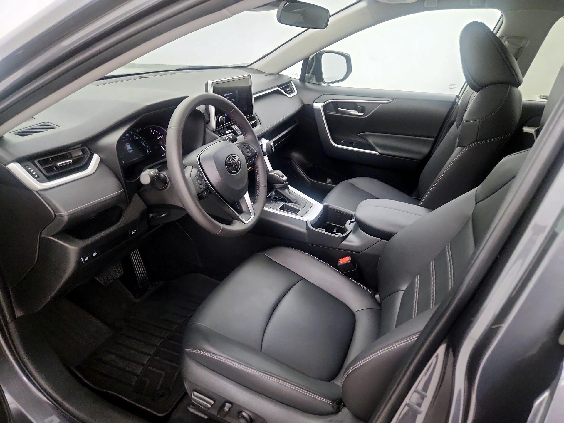 Thumbnail: 2025 Toyota RAV4 - 11