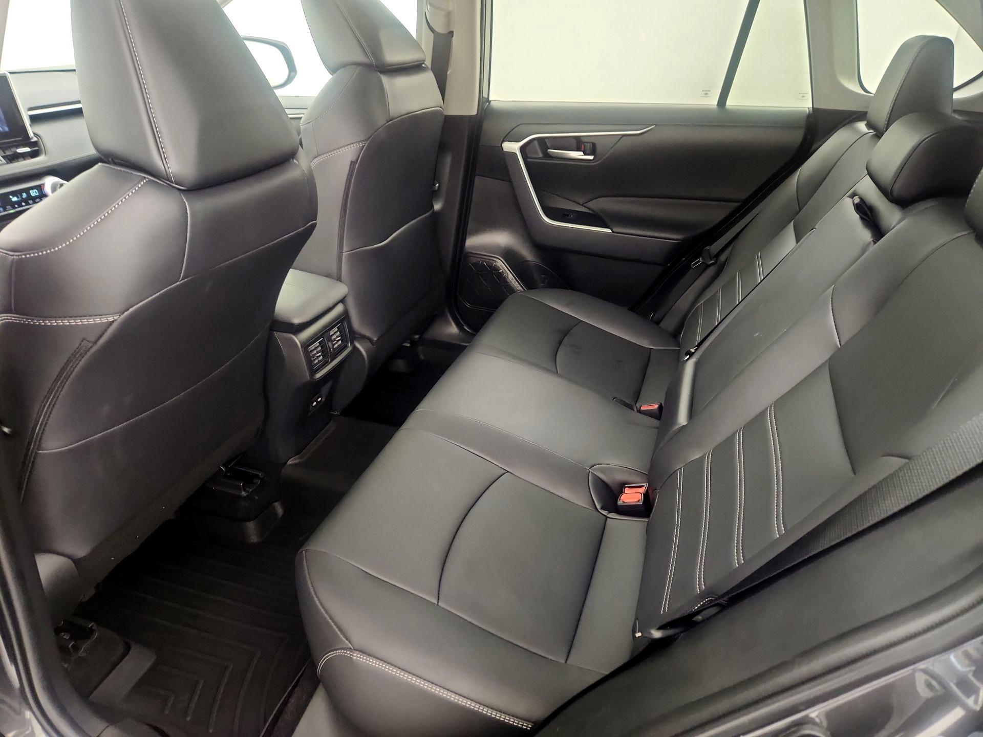 Thumbnail: 2025 Toyota RAV4 - 20