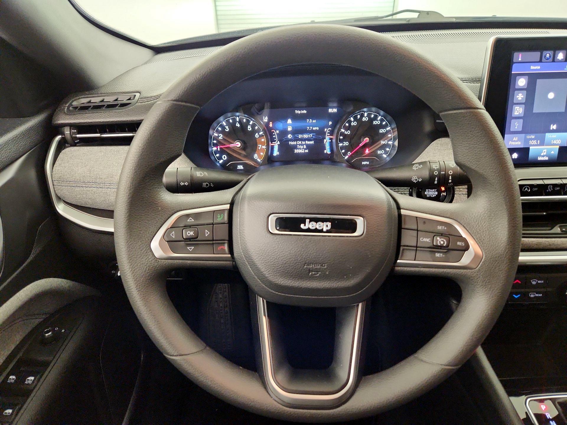 Thumbnail: 2023 Jeep Compass - 10