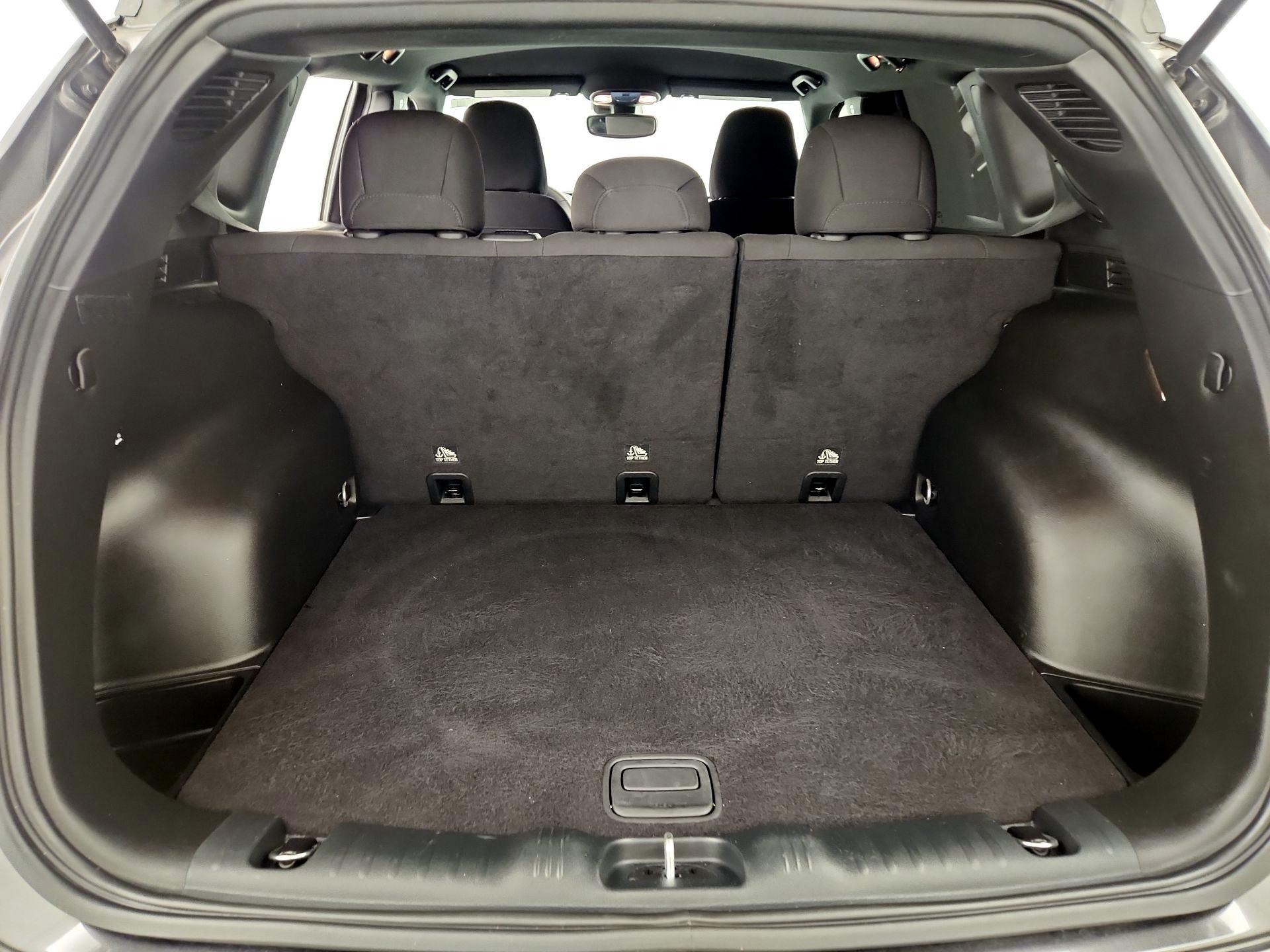 Thumbnail: 2023 Jeep Compass - 20