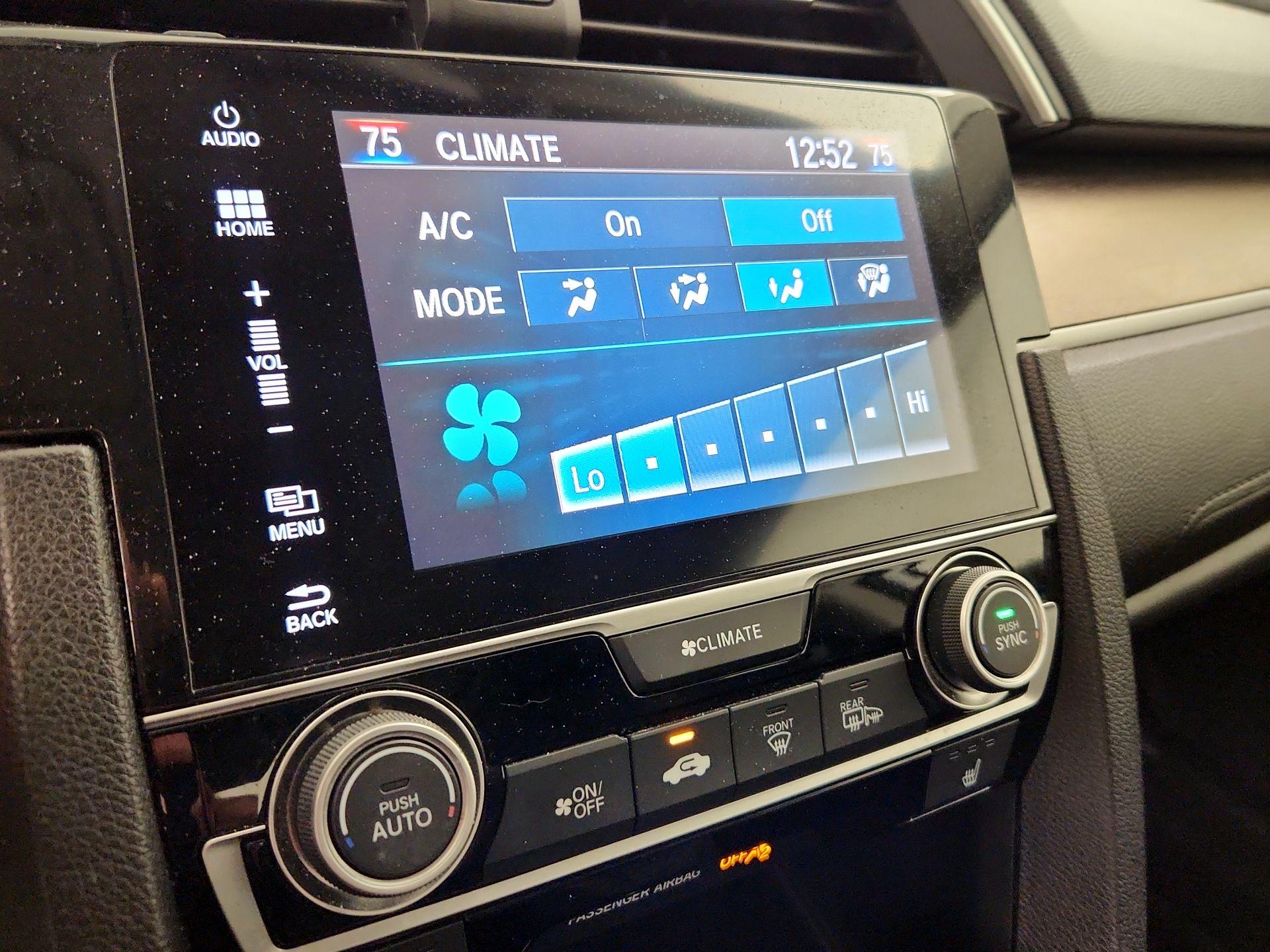 Thumbnail: 2016 Honda Civic - 16