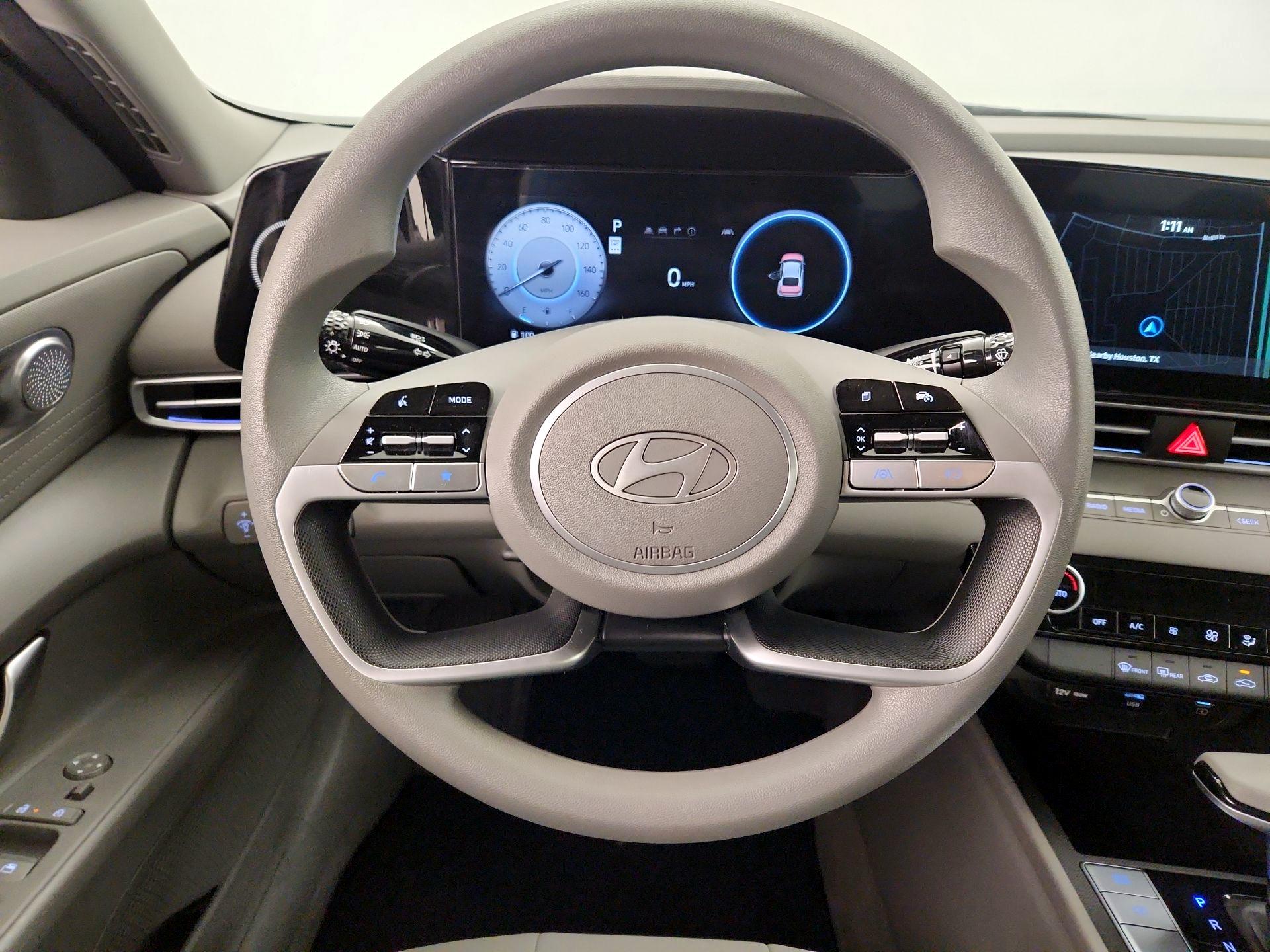 Thumbnail: 2024 Hyundai Elantra - 10