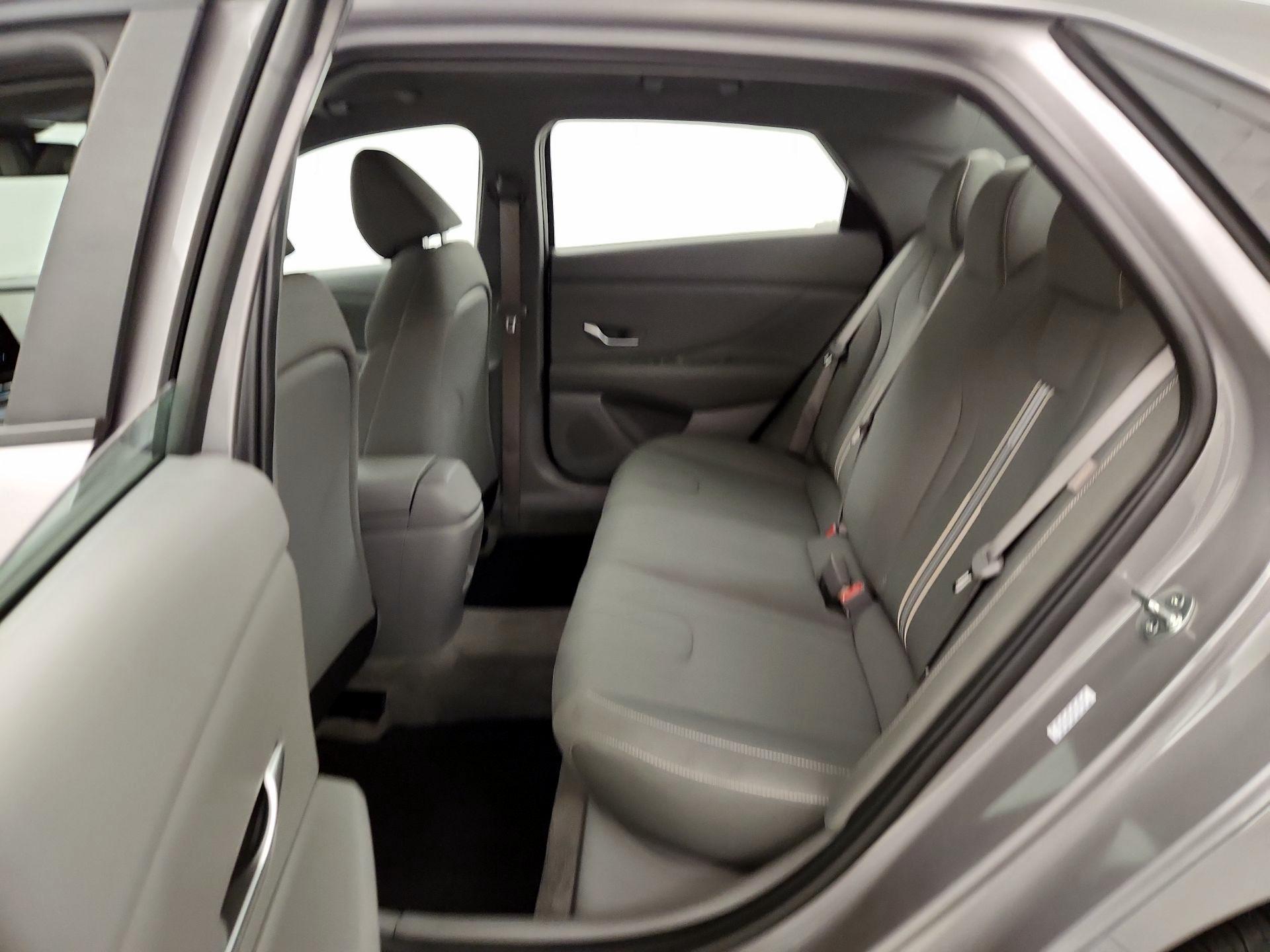 Thumbnail: 2024 Hyundai Elantra - 20