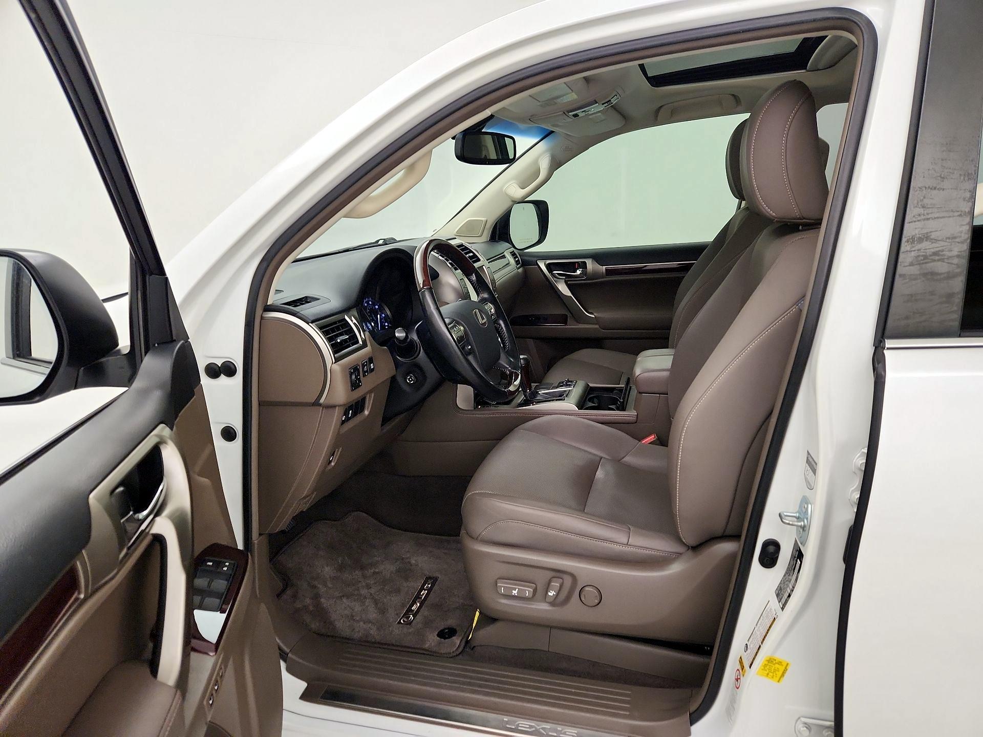 Thumbnail: 2019 Lexus GX - 11