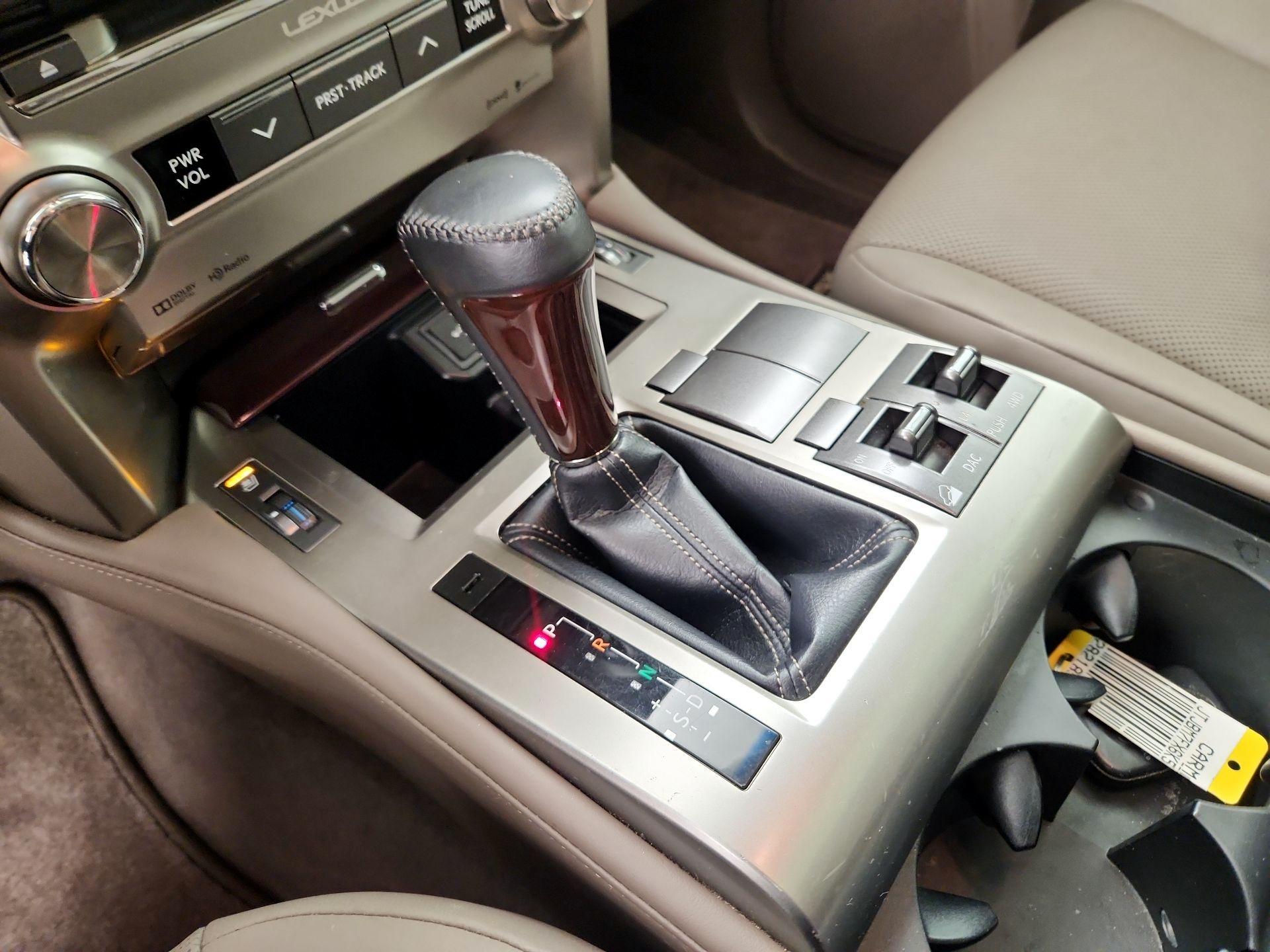 Thumbnail: 2019 Lexus GX - 18