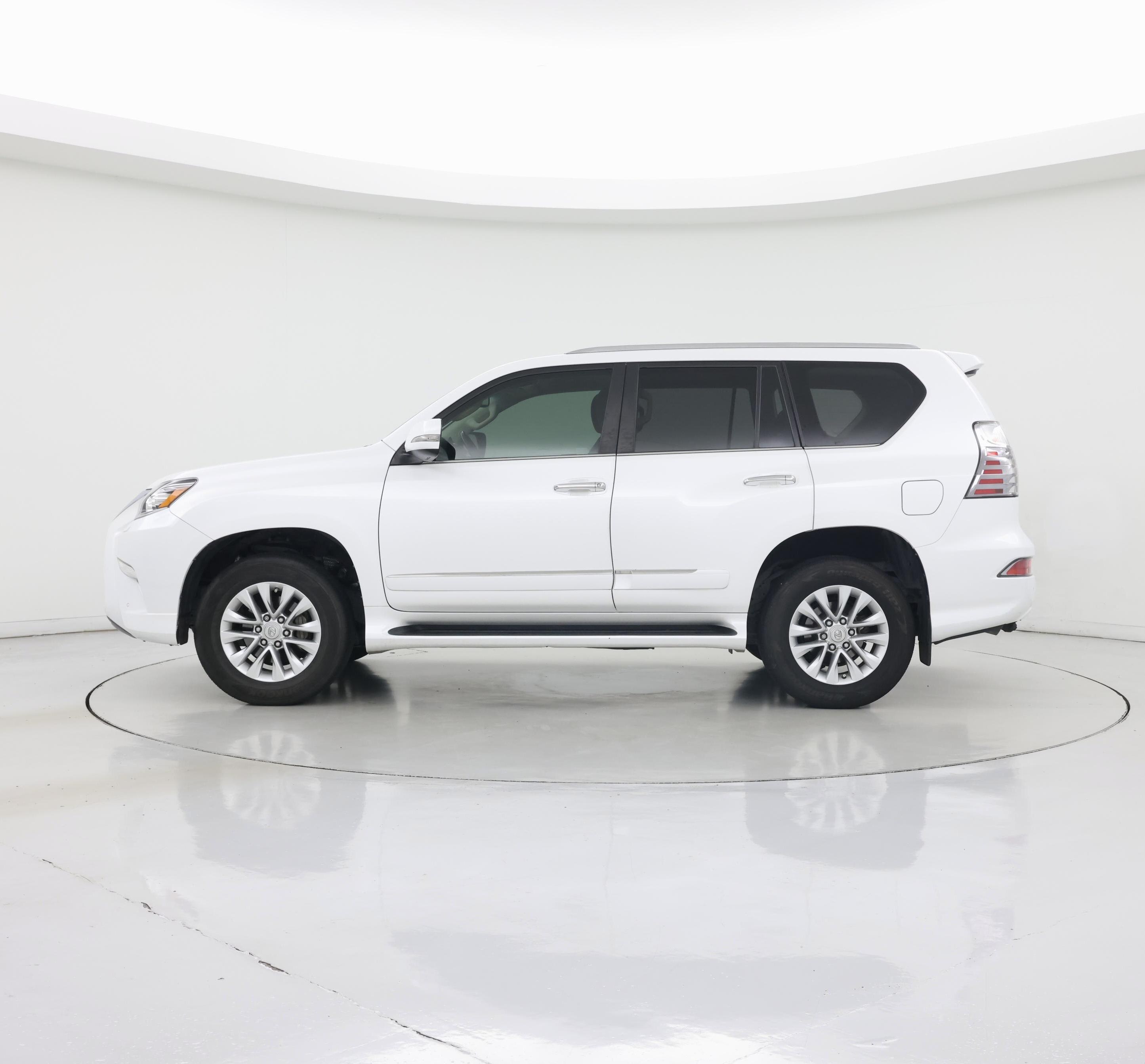 Thumbnail: 2019 Lexus GX - 3