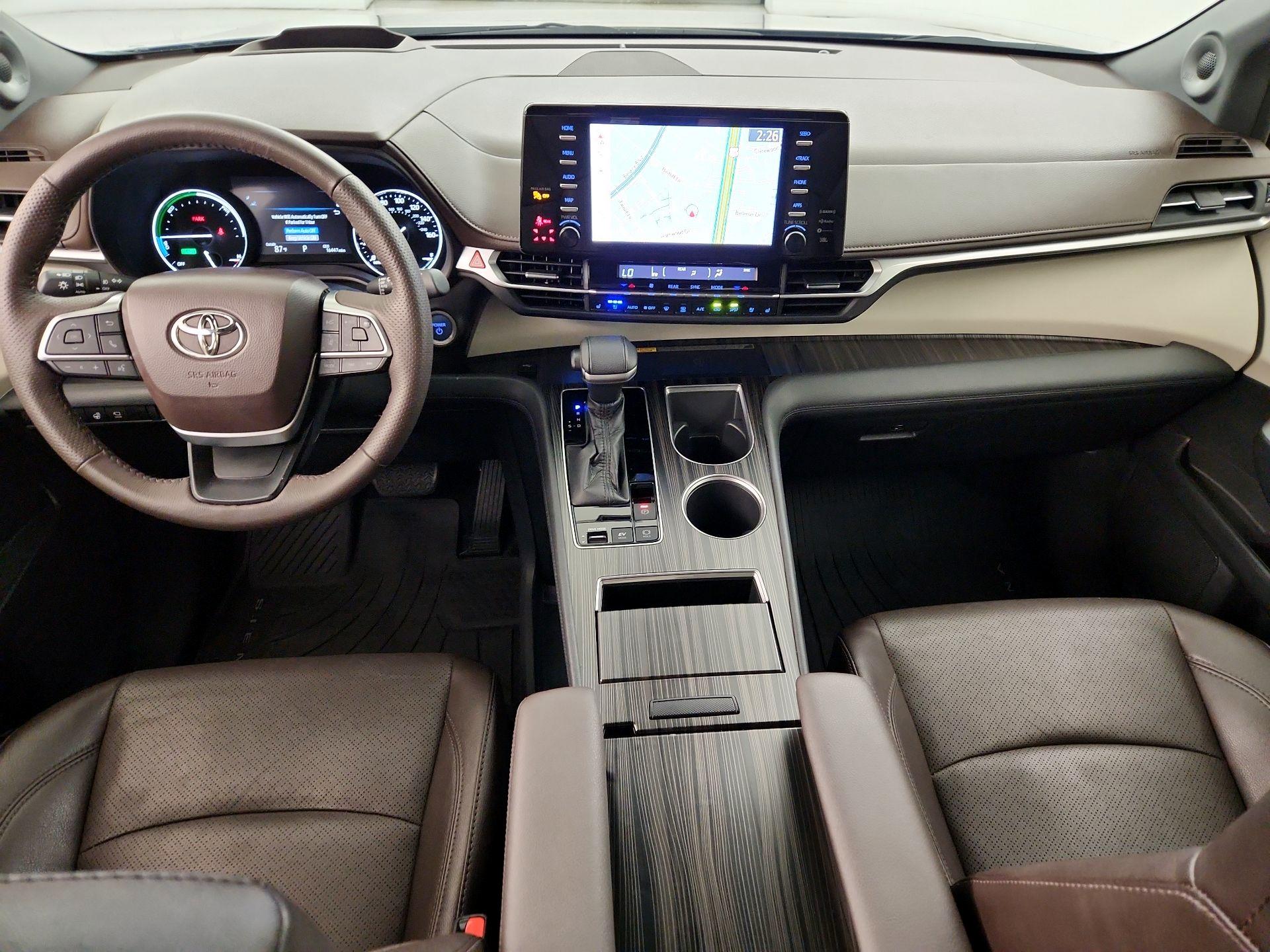 Thumbnail: 2021 Toyota Sienna - 9