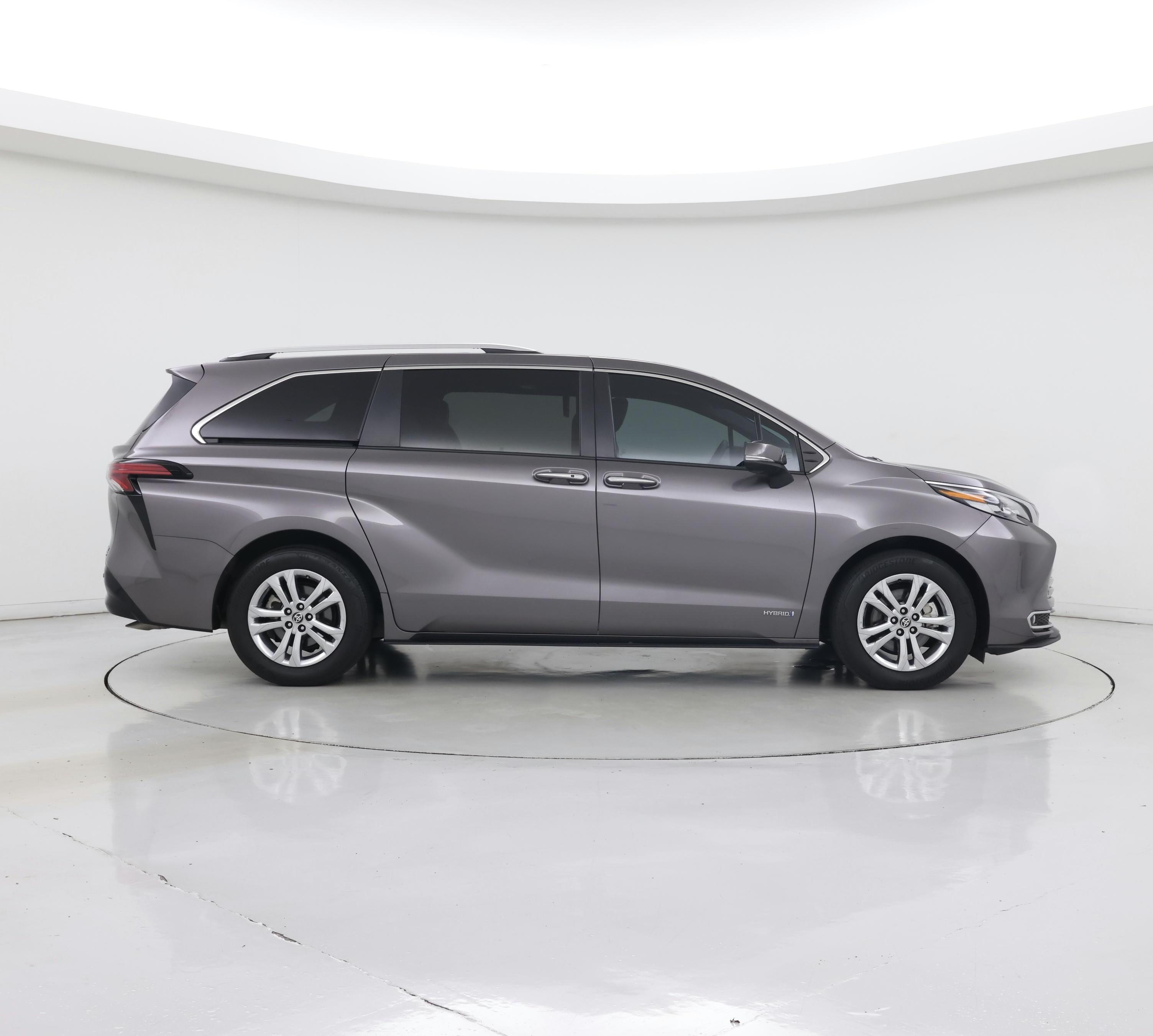 Thumbnail: 2021 Toyota Sienna - 7
