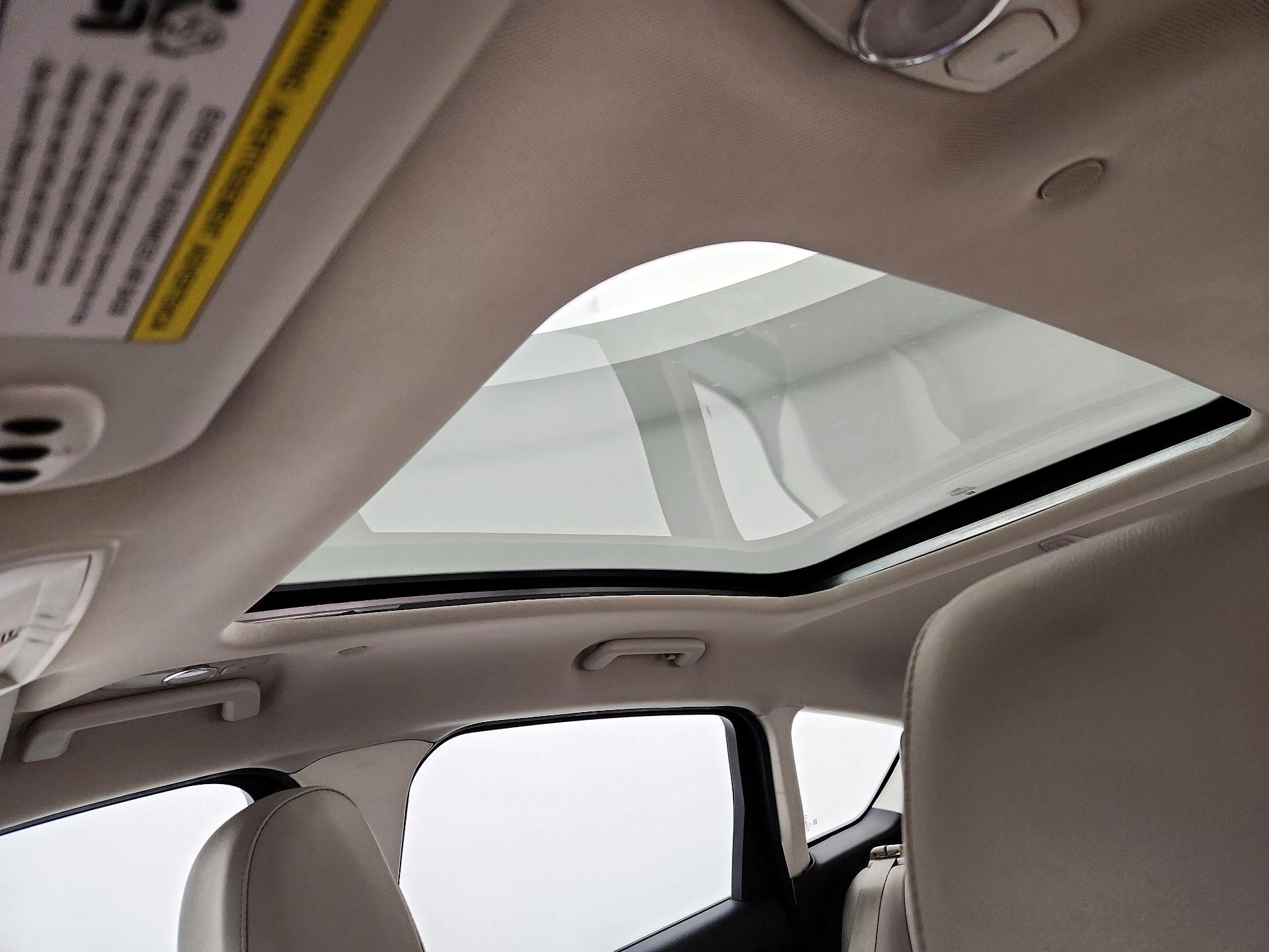 Thumbnail: 2015 Ford C-Max - 20