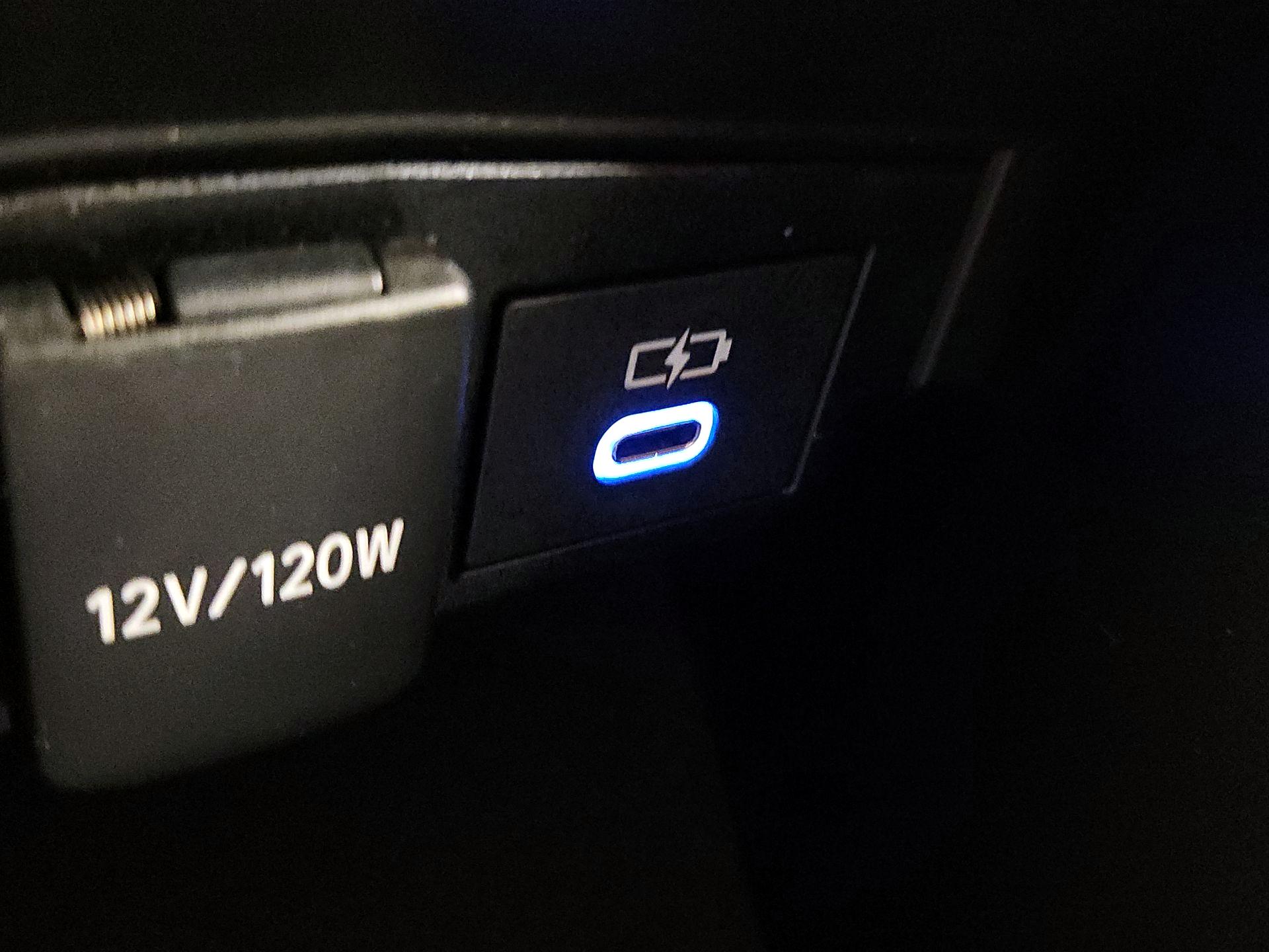 Thumbnail: 2022 Toyota Corolla - 18