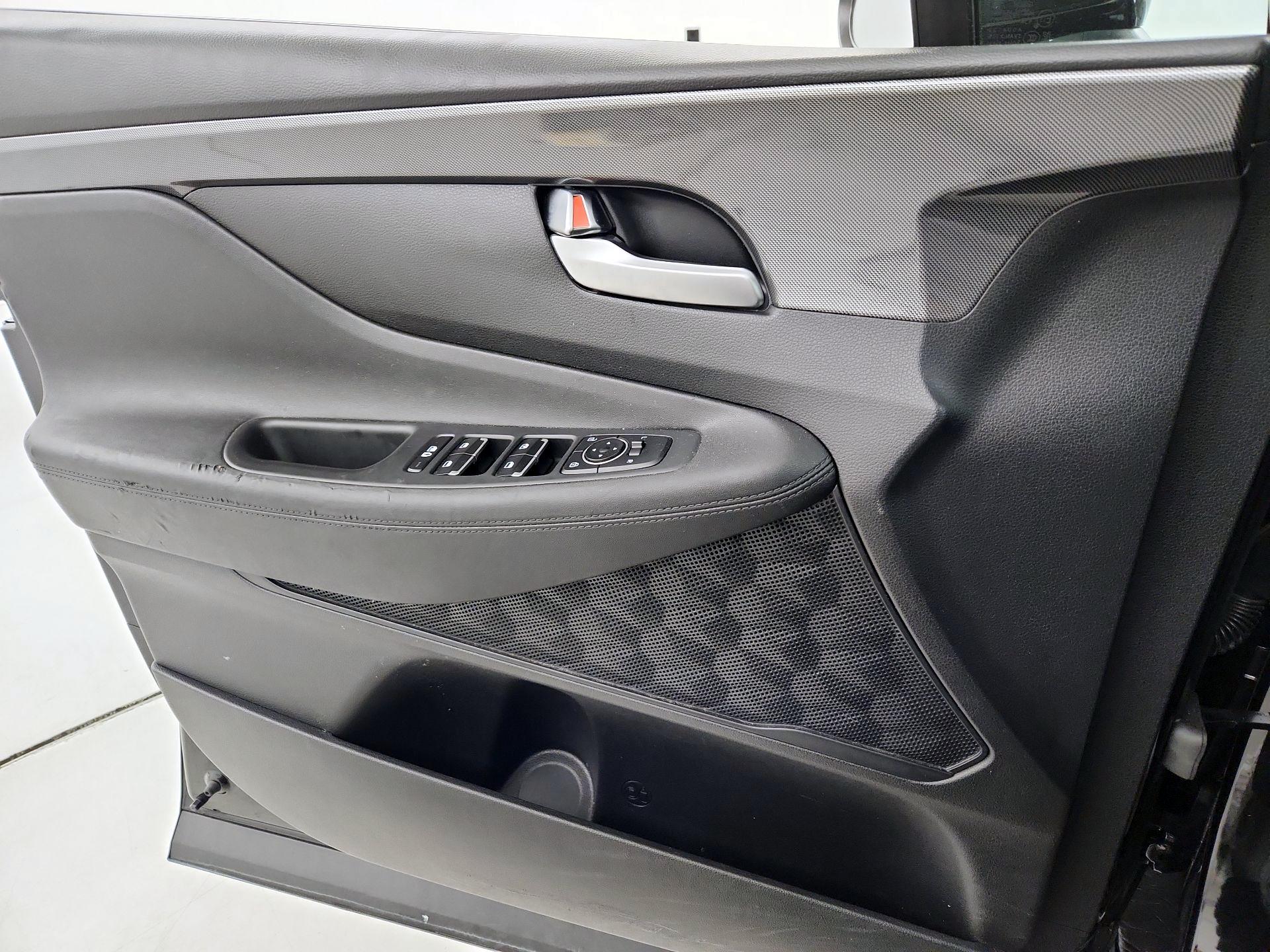 Thumbnail: 2023 Hyundai Santa Fe - 12