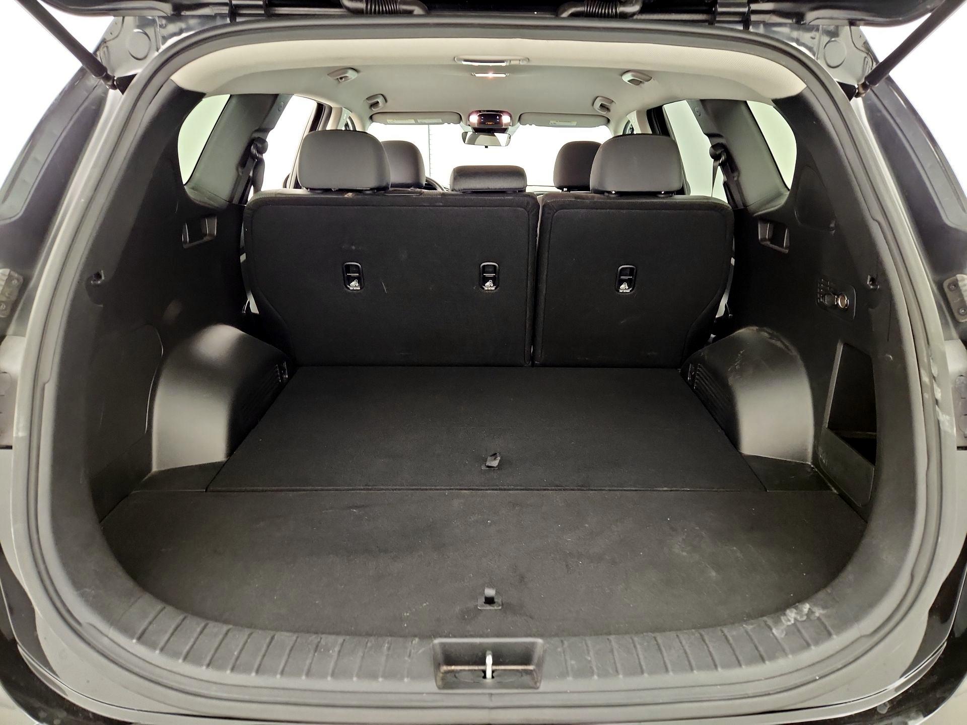 Thumbnail: 2023 Hyundai Santa Fe - 20