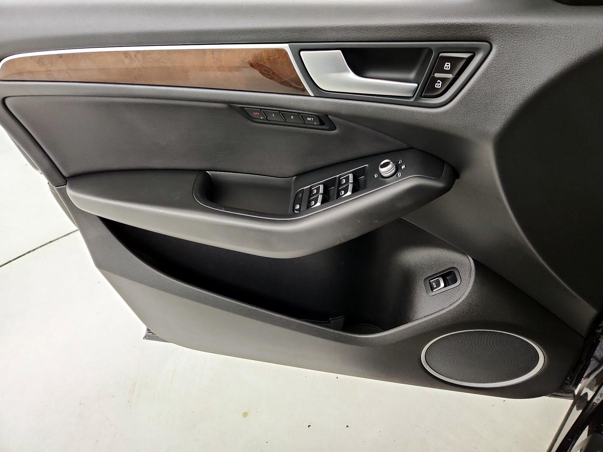 Thumbnail: 2017 Audi Q5 - 12