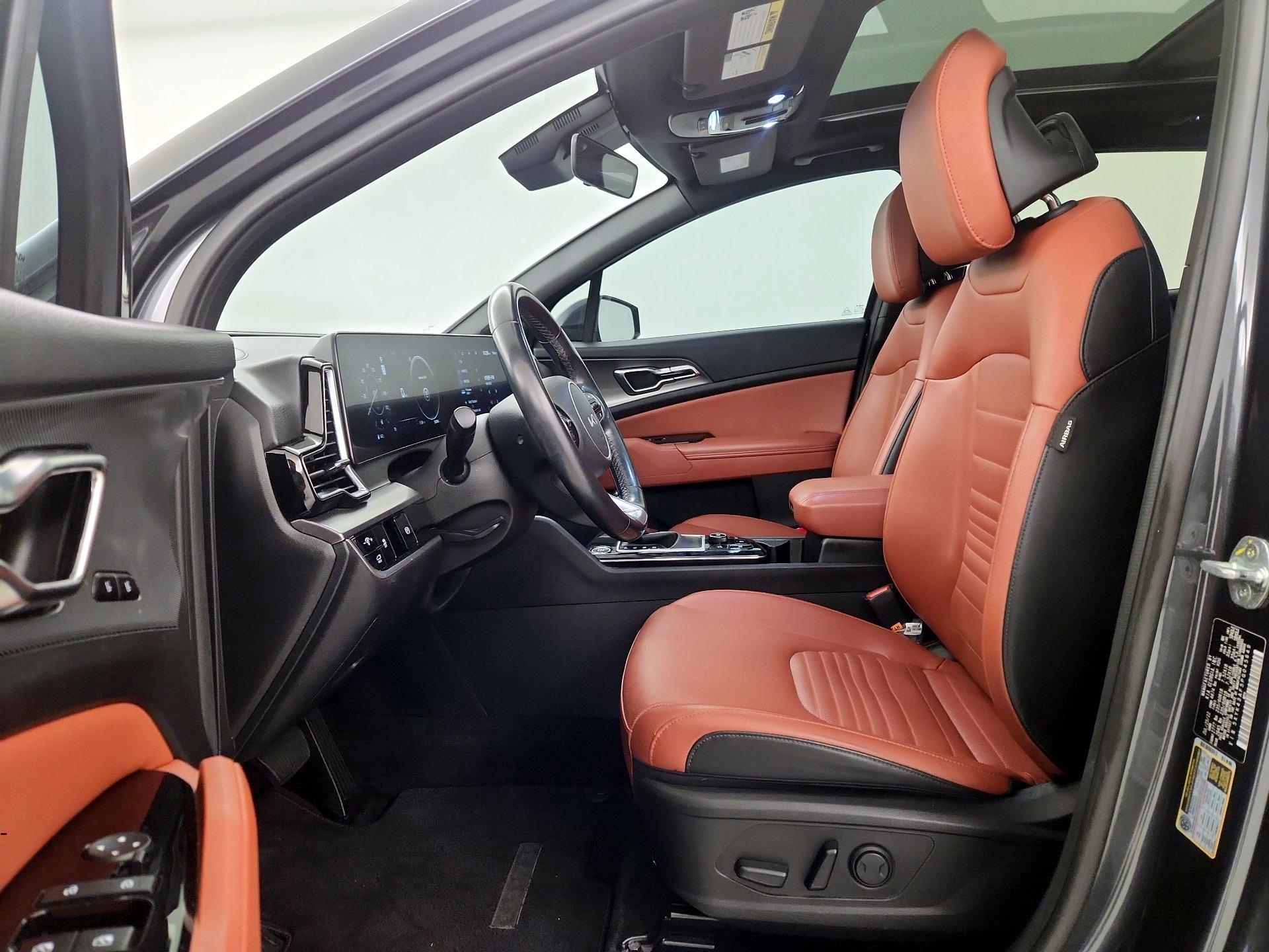 Thumbnail: 2023 Kia Sportage - 11