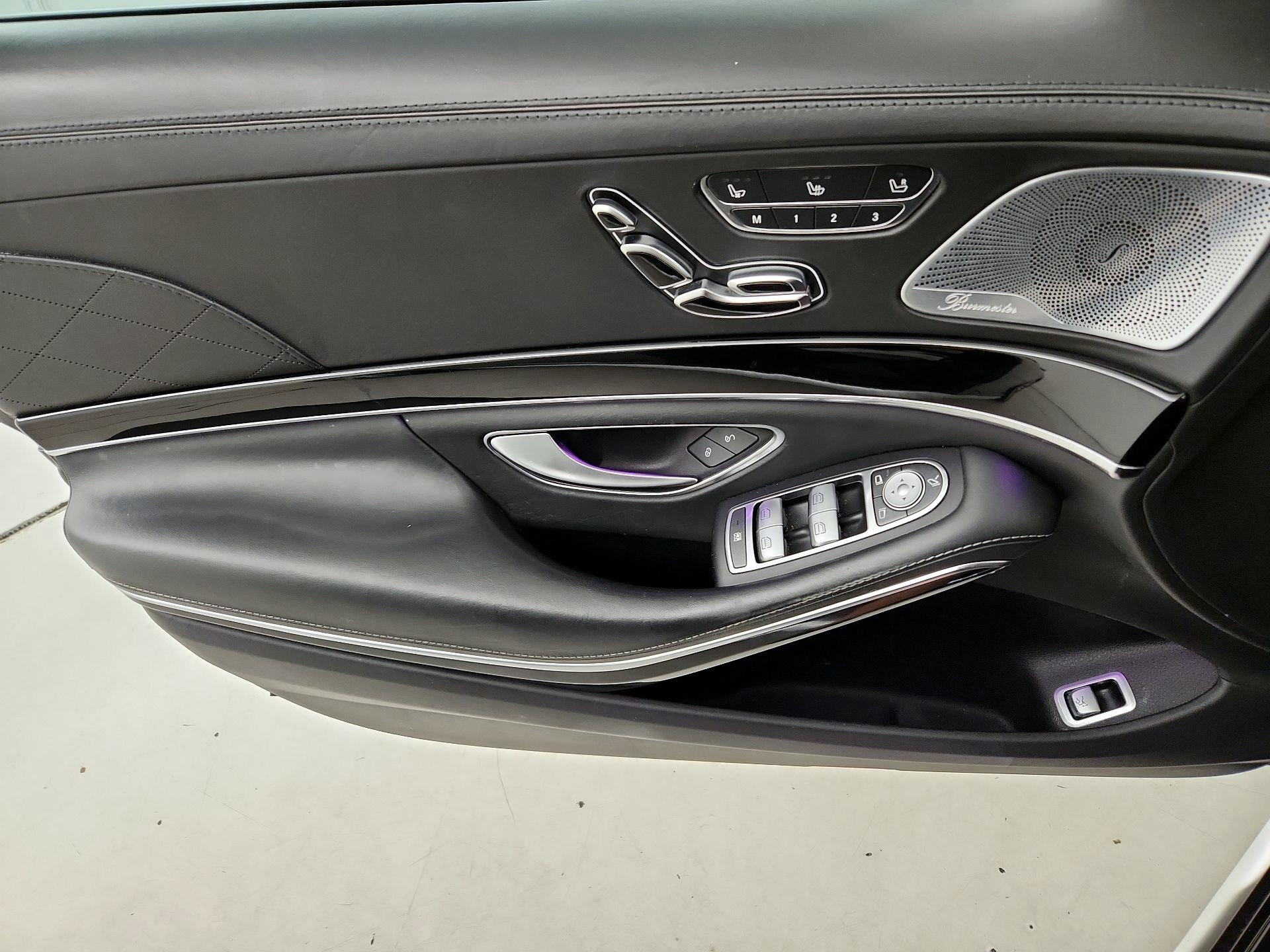 Thumbnail: 2016 Mercedes-Benz S-Class - 12