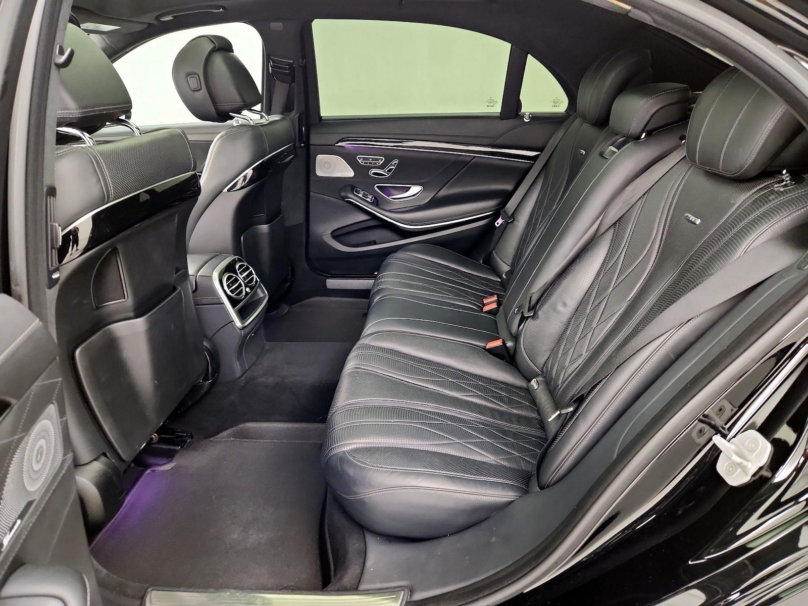 Rear A/C Seat(s)