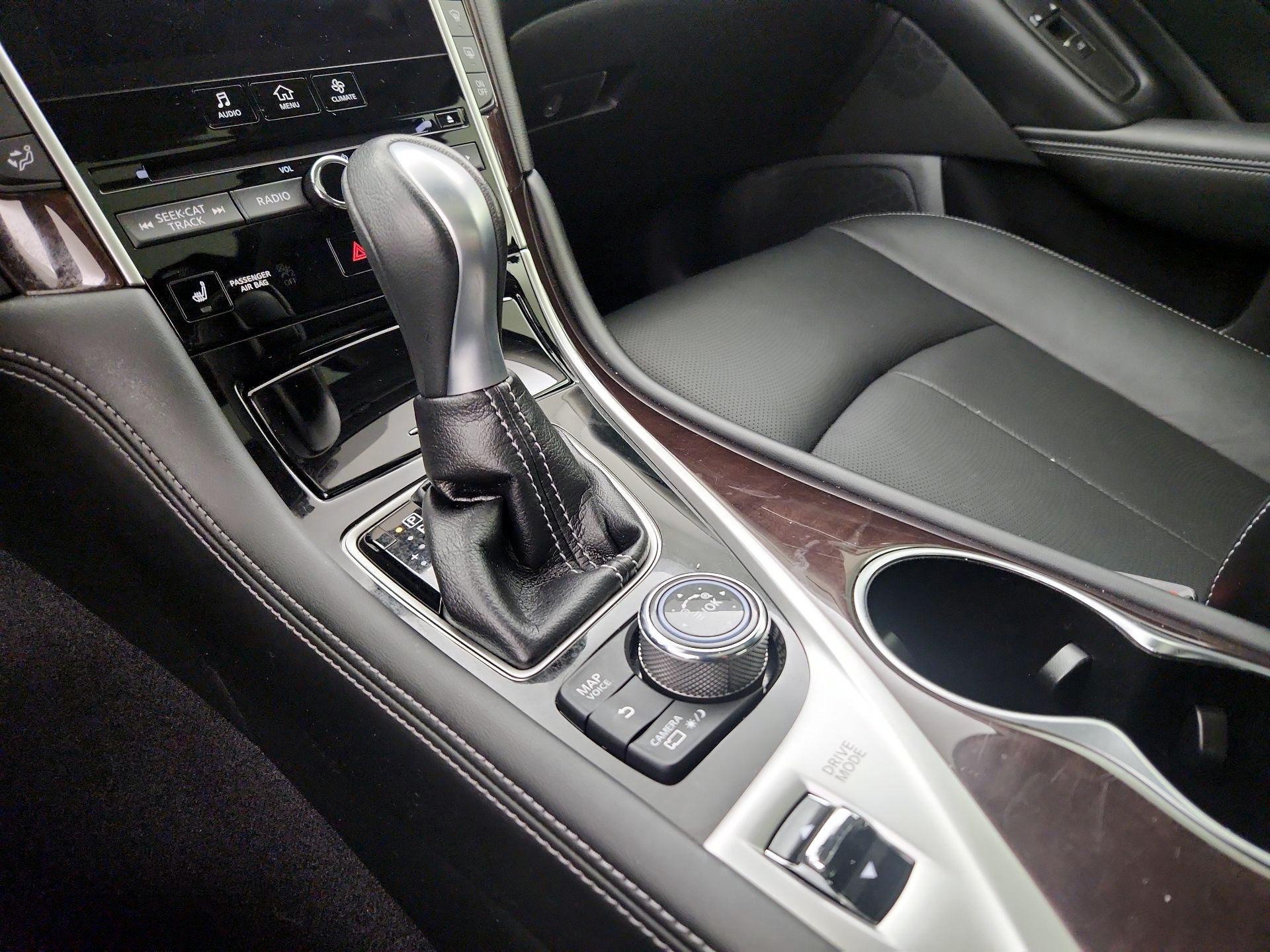 Thumbnail: 2015 INFINITI Q50 - 18