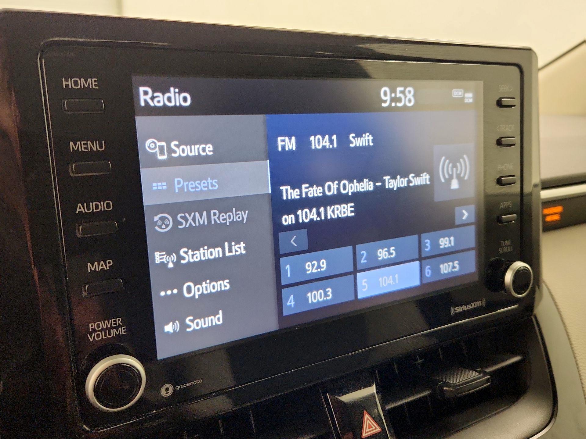 Thumbnail: 2022 Toyota Corolla - 15