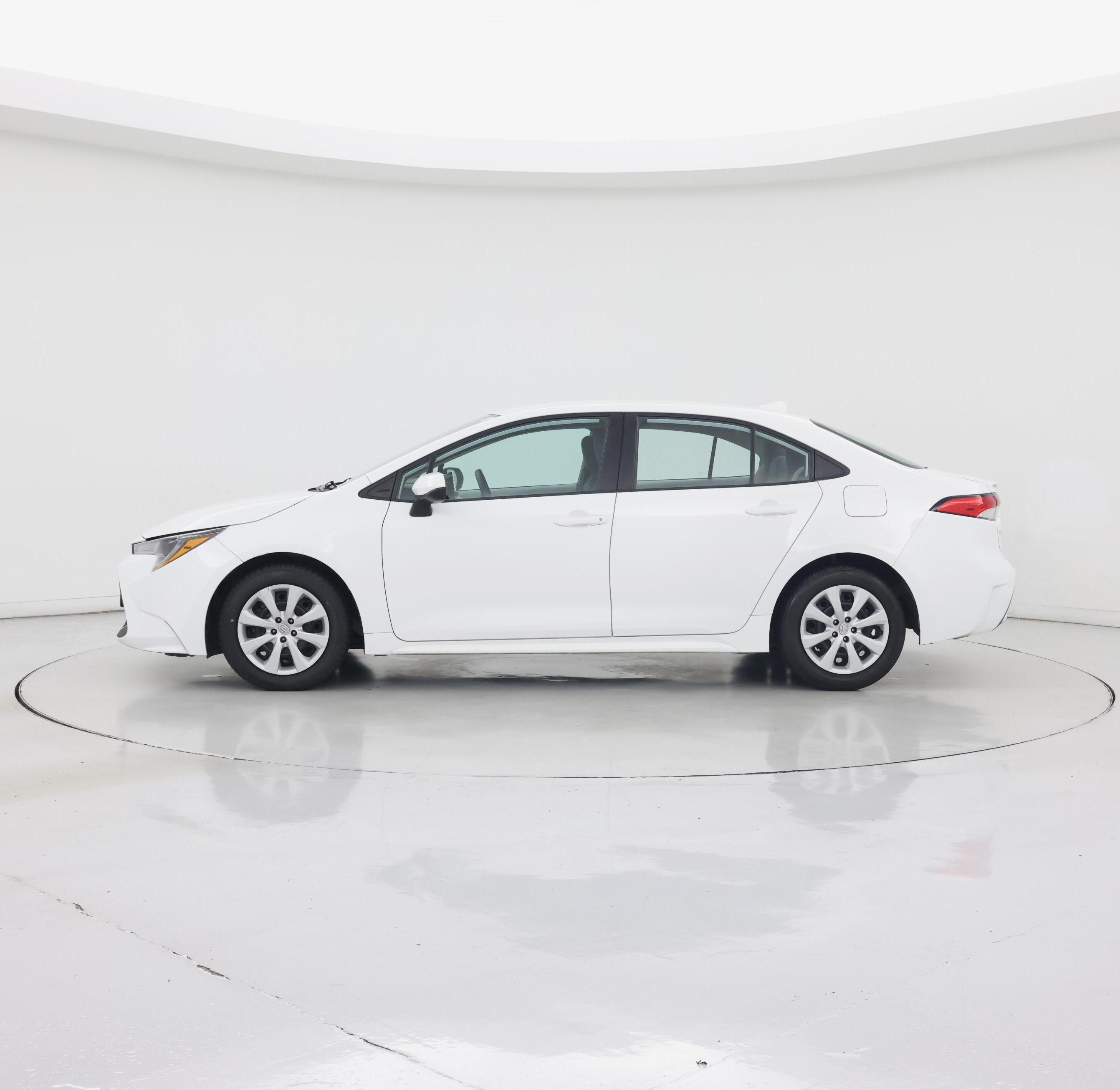 Thumbnail: 2022 Toyota Corolla - 3