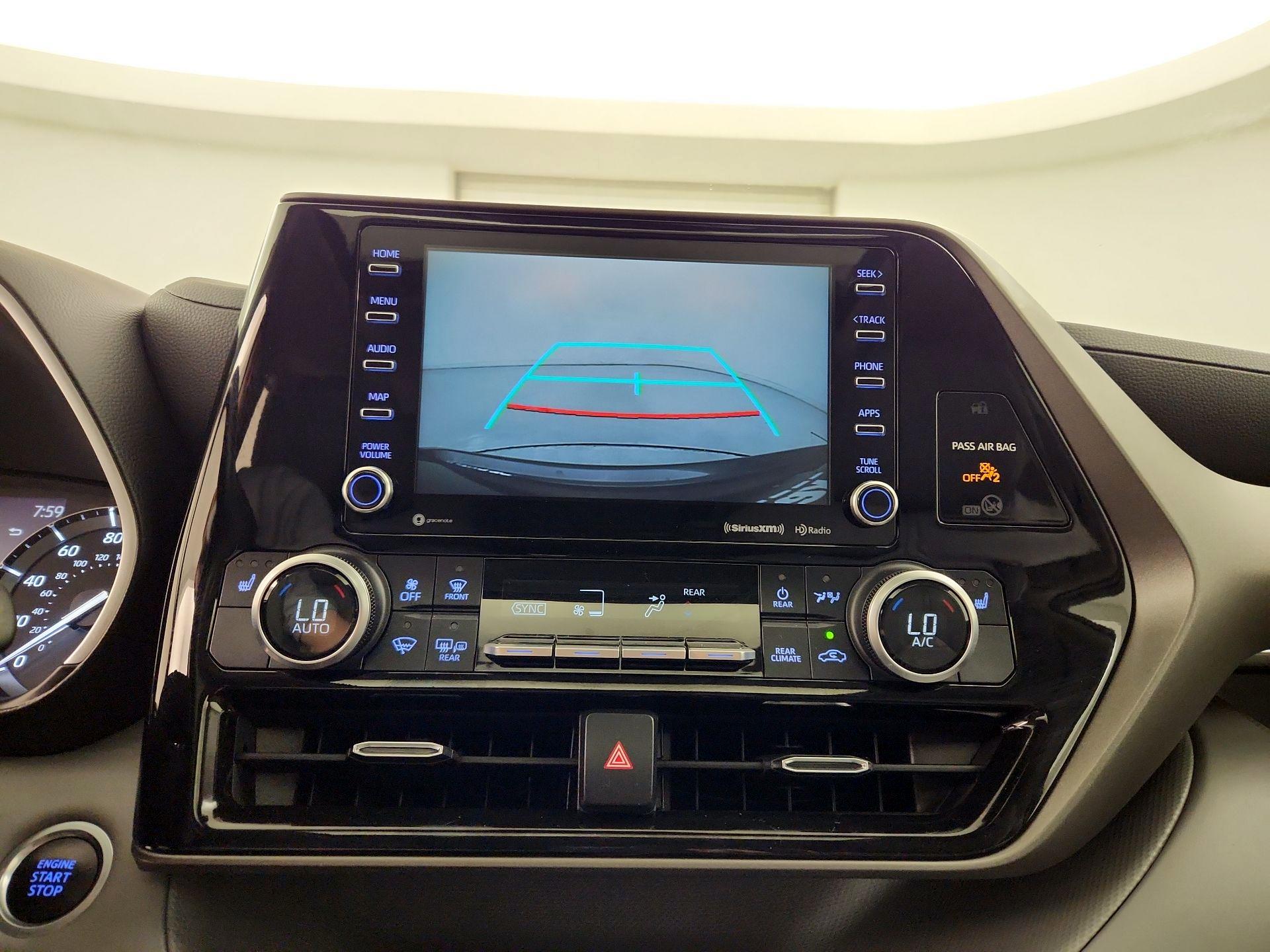 Thumbnail: 2021 Toyota Highlander - 14