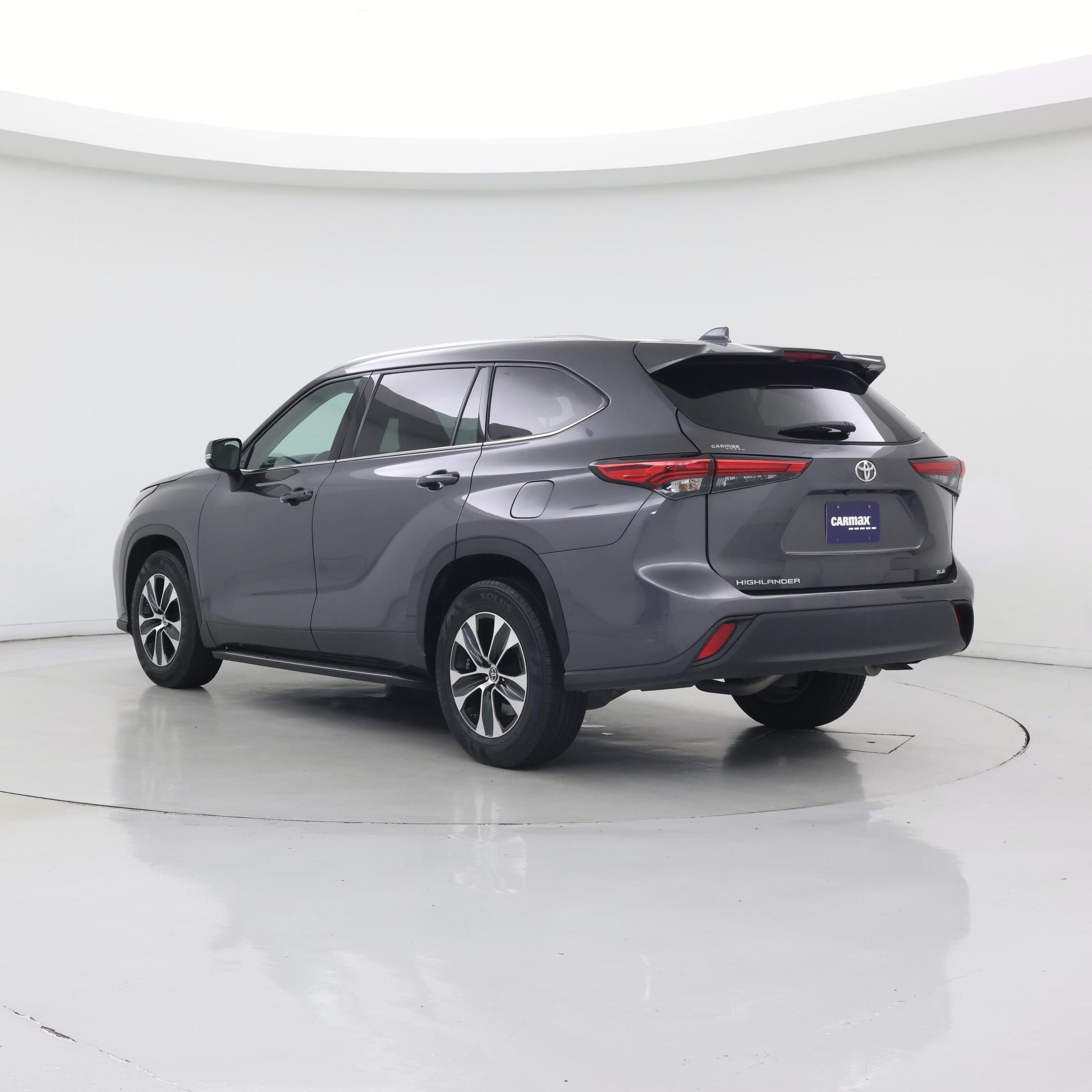 Thumbnail: 2021 Toyota Highlander - 2