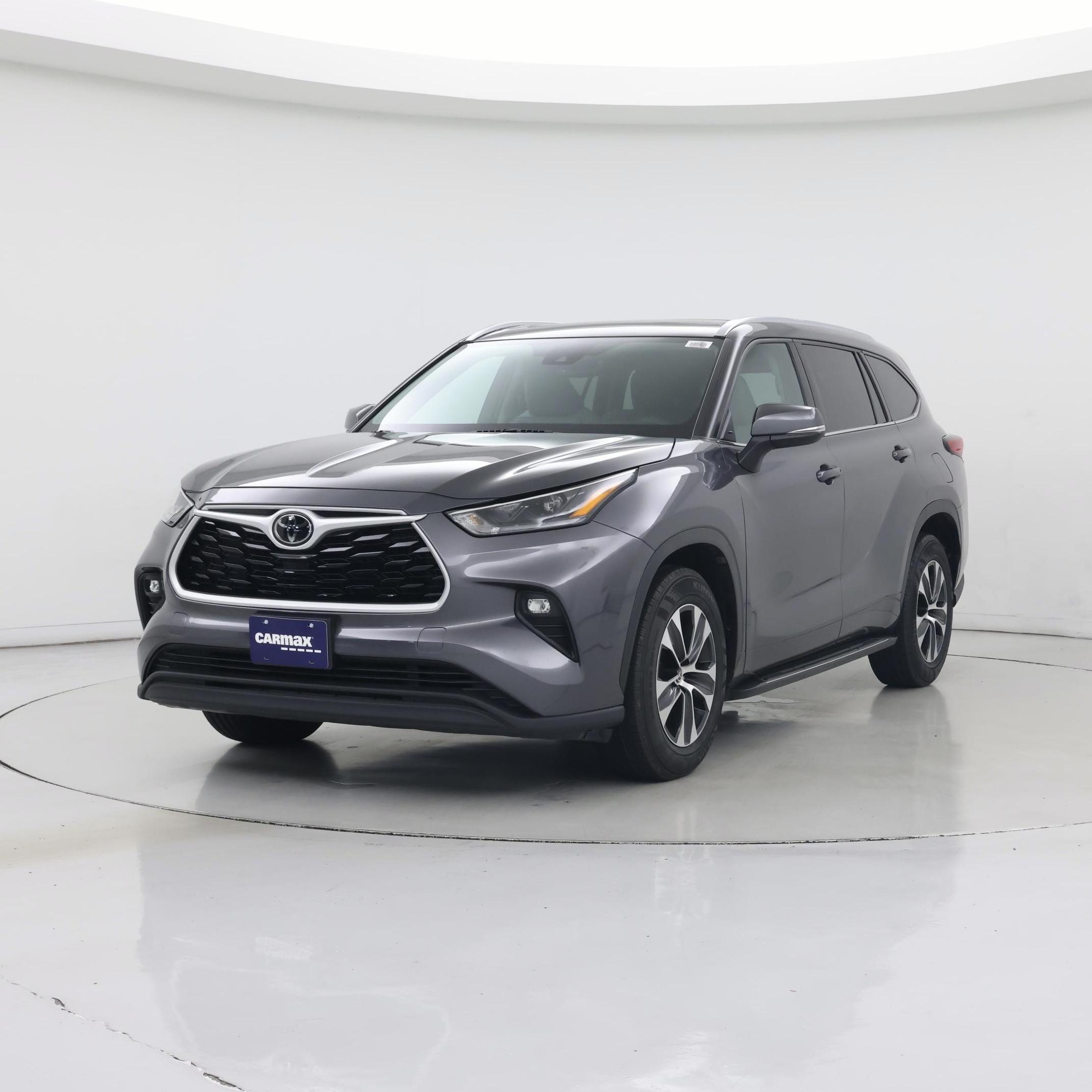 Thumbnail: 2021 Toyota Highlander - 4