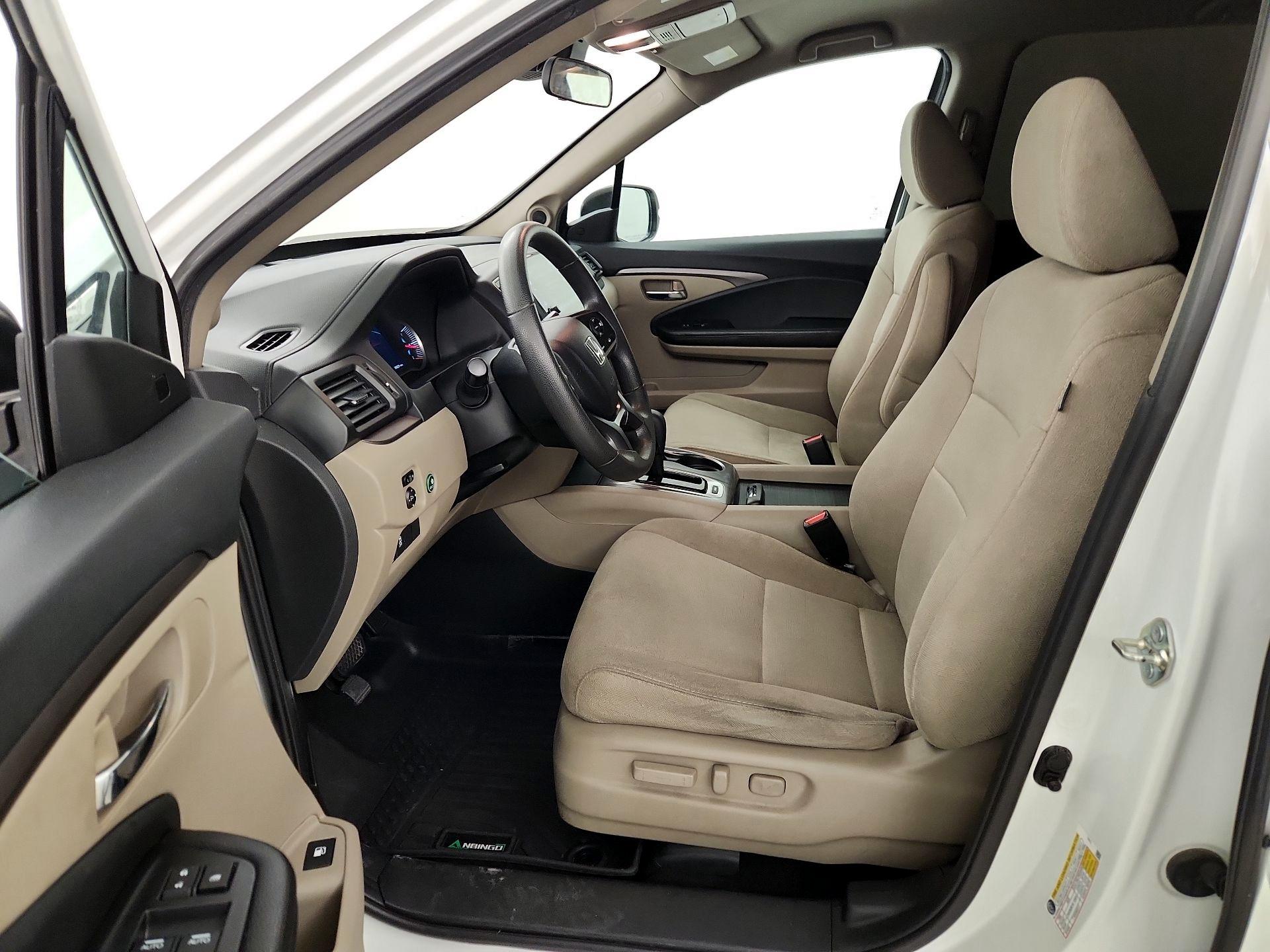 Thumbnail: 2020 Honda Pilot - 11