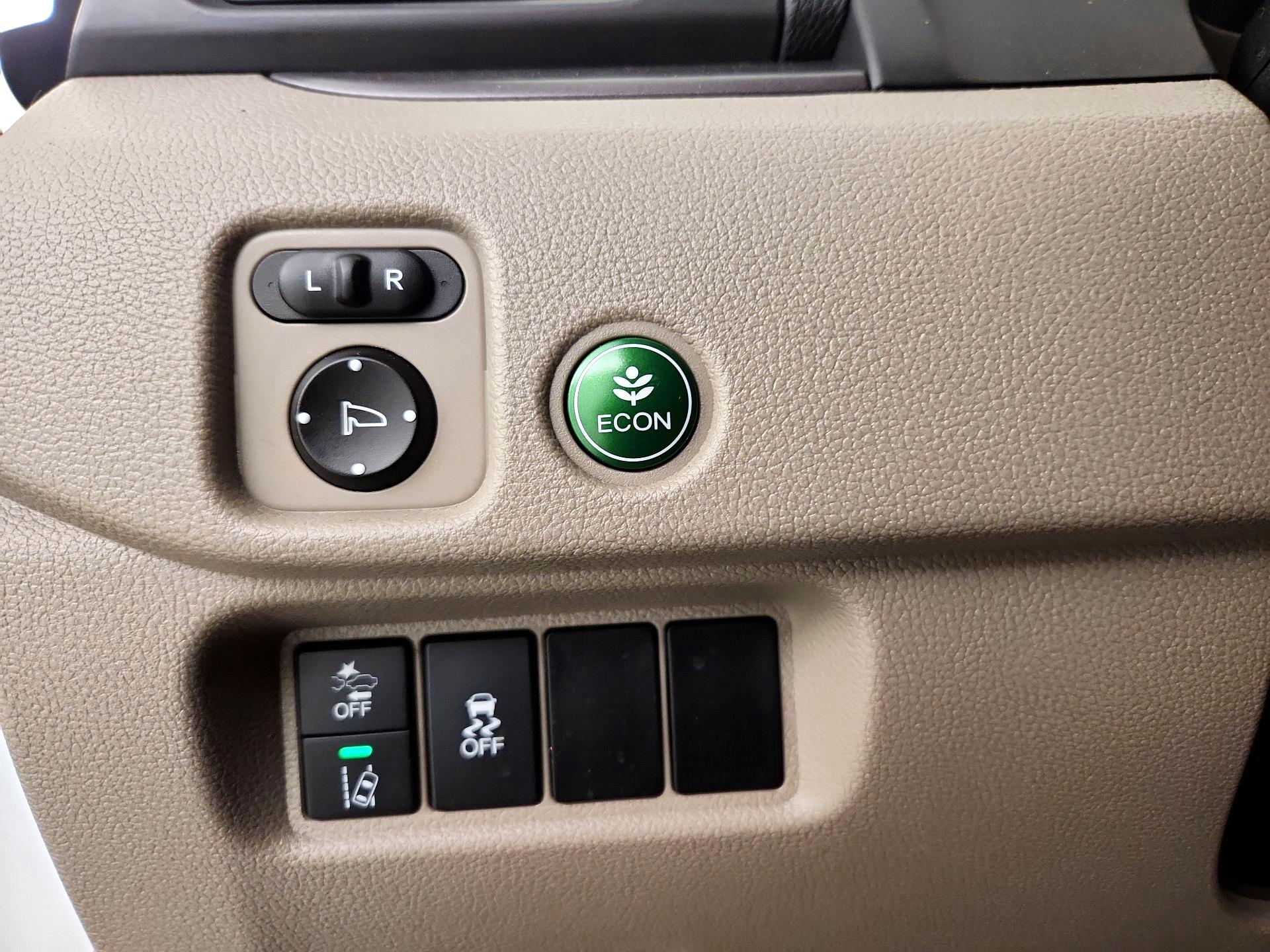 Thumbnail: 2020 Honda Pilot - 13