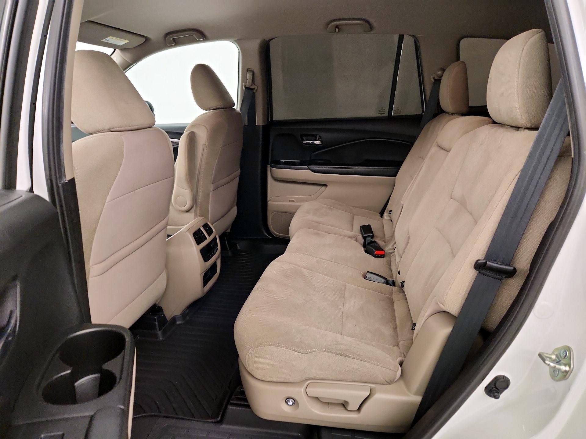 Thumbnail: 2020 Honda Pilot - 19