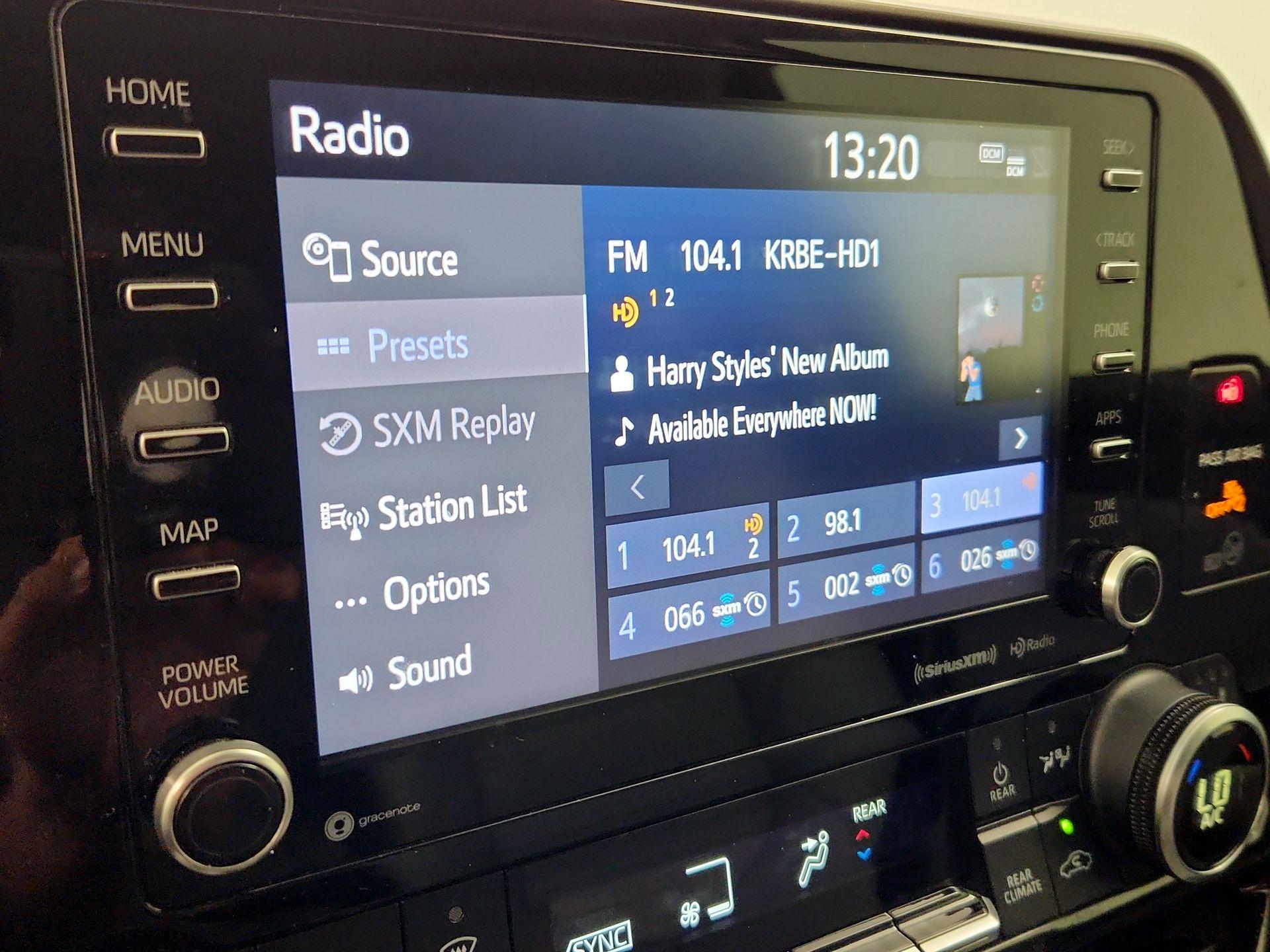 Thumbnail: 2020 Toyota Highlander - 15