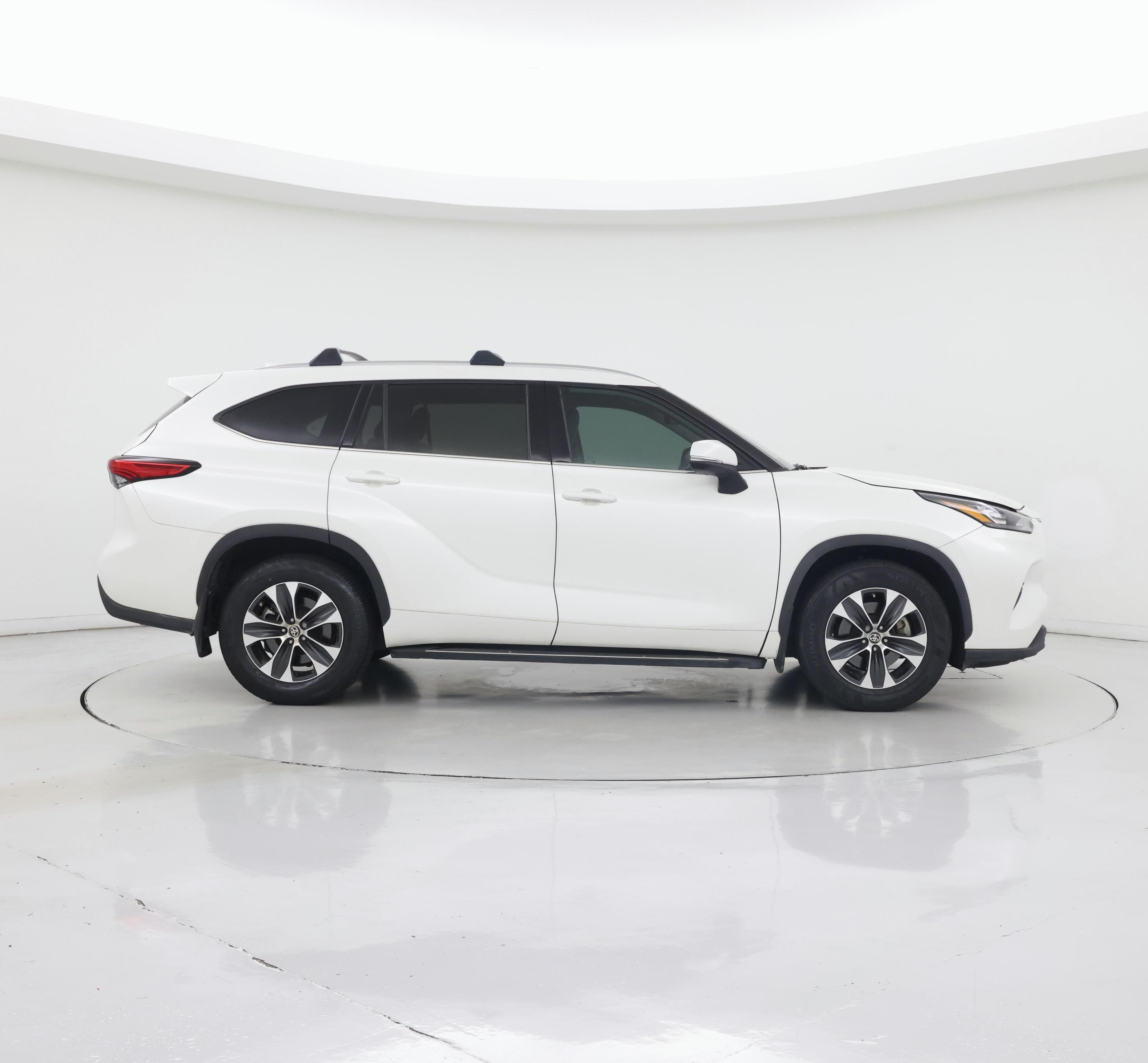 Thumbnail: 2020 Toyota Highlander - 7