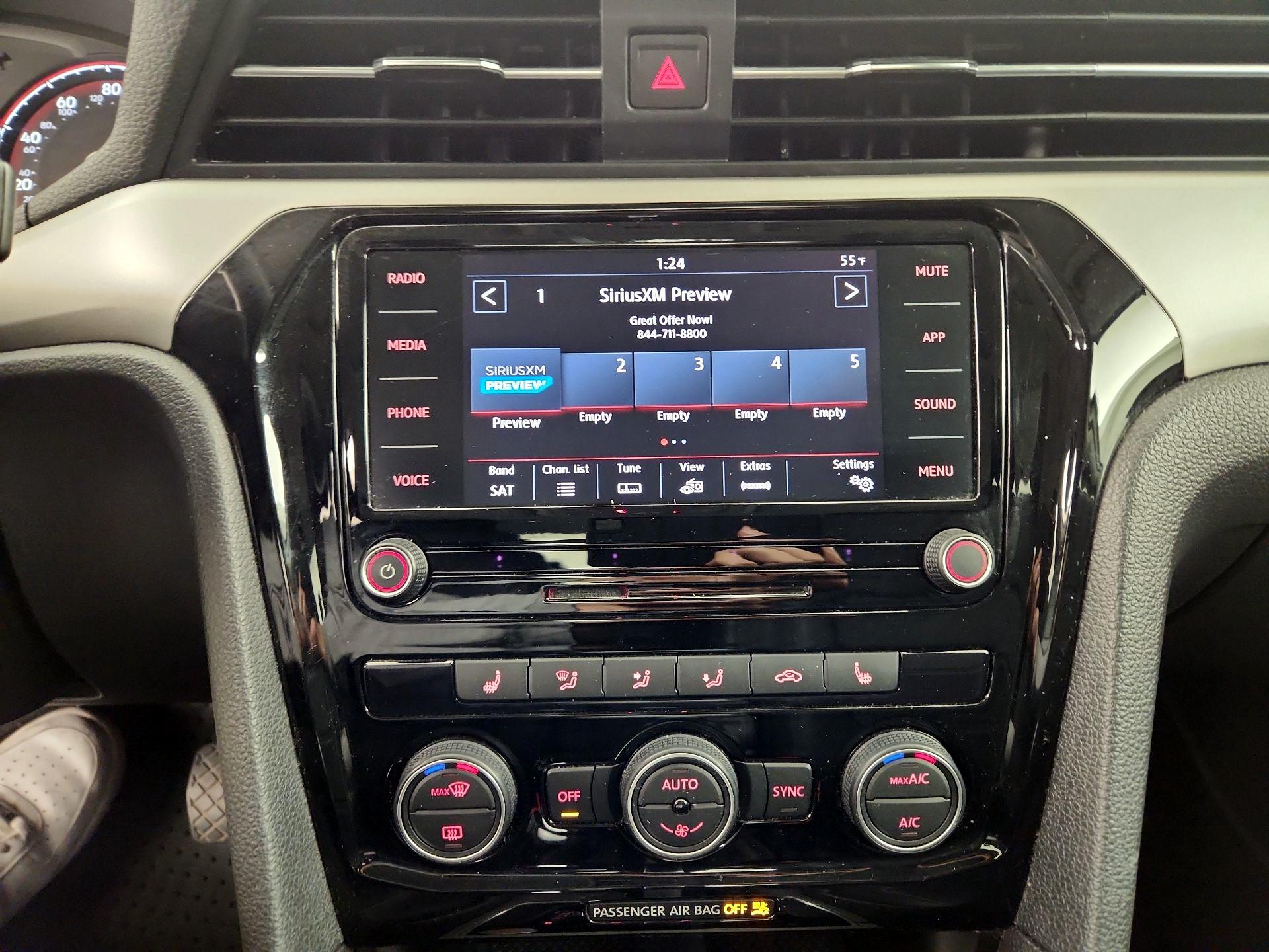 Thumbnail: 2020 Volkswagen Passat - 15