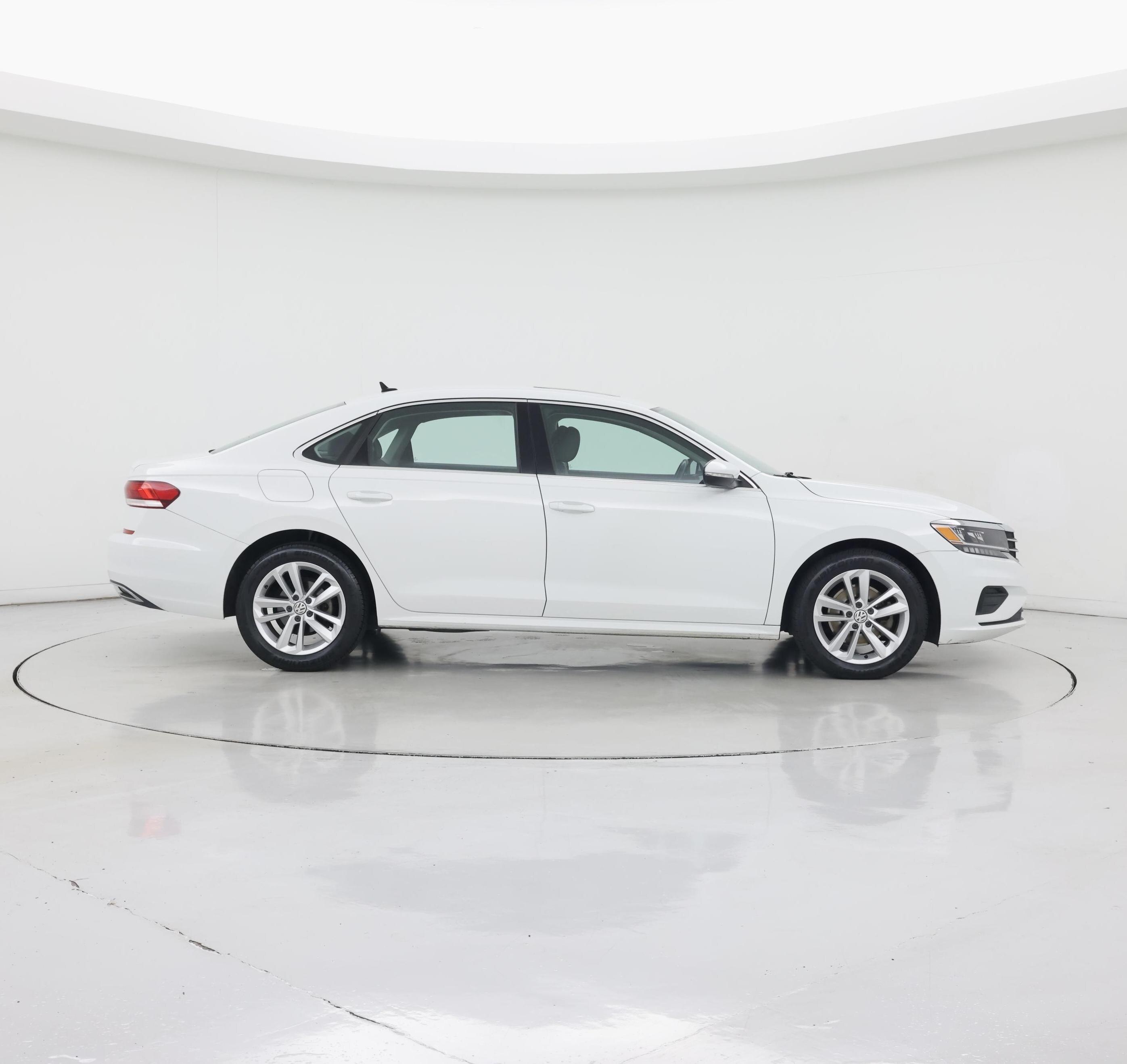 Thumbnail: 2020 Volkswagen Passat - 7