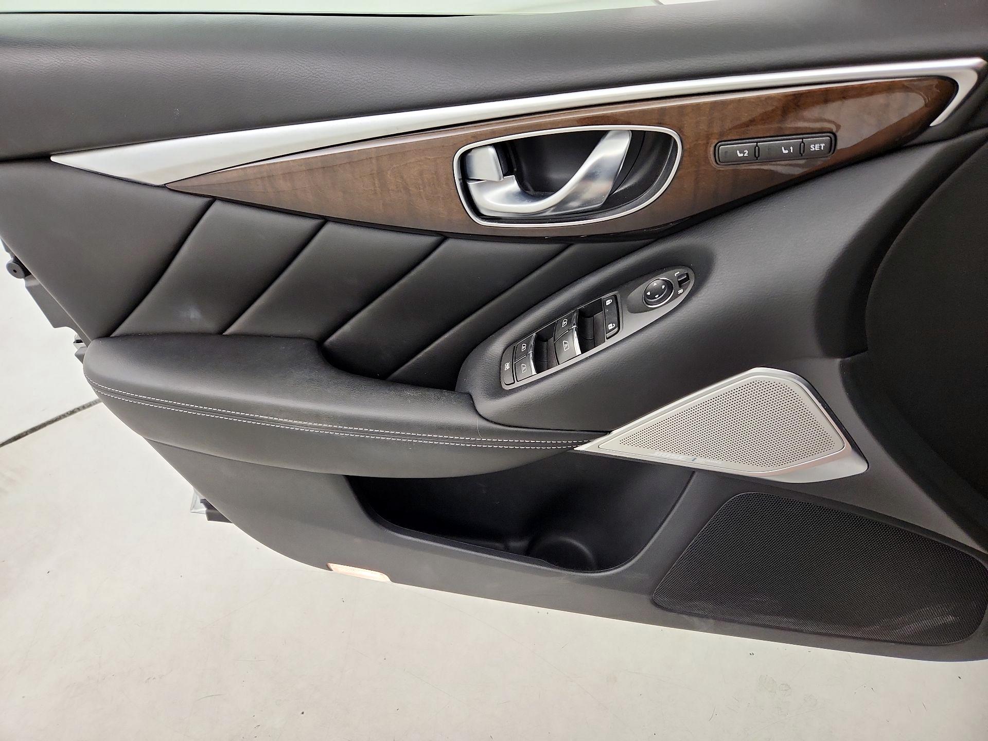 Thumbnail: 2017 INFINITI Q50 - 12