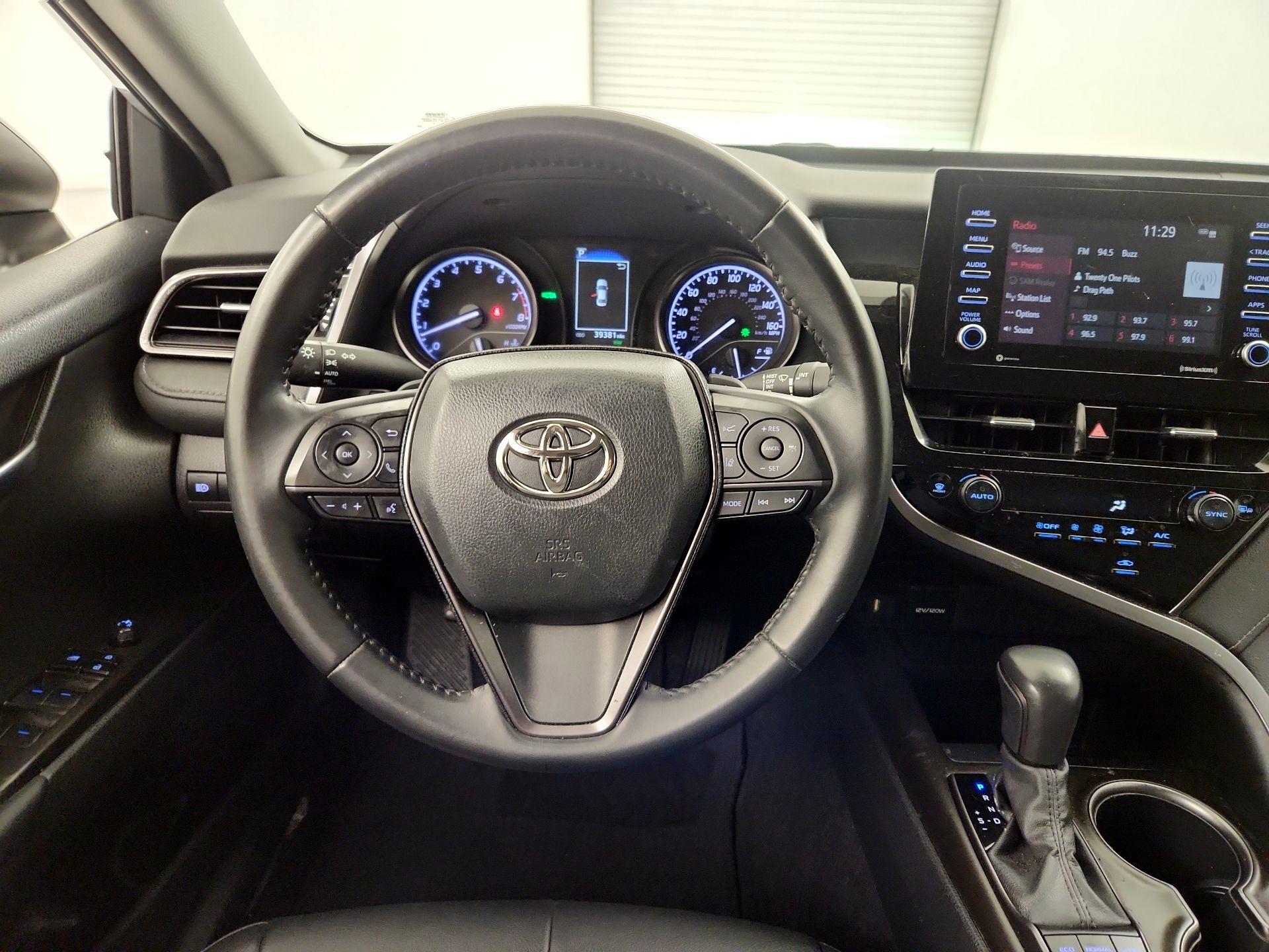 Thumbnail: 2023 Toyota Camry - 10