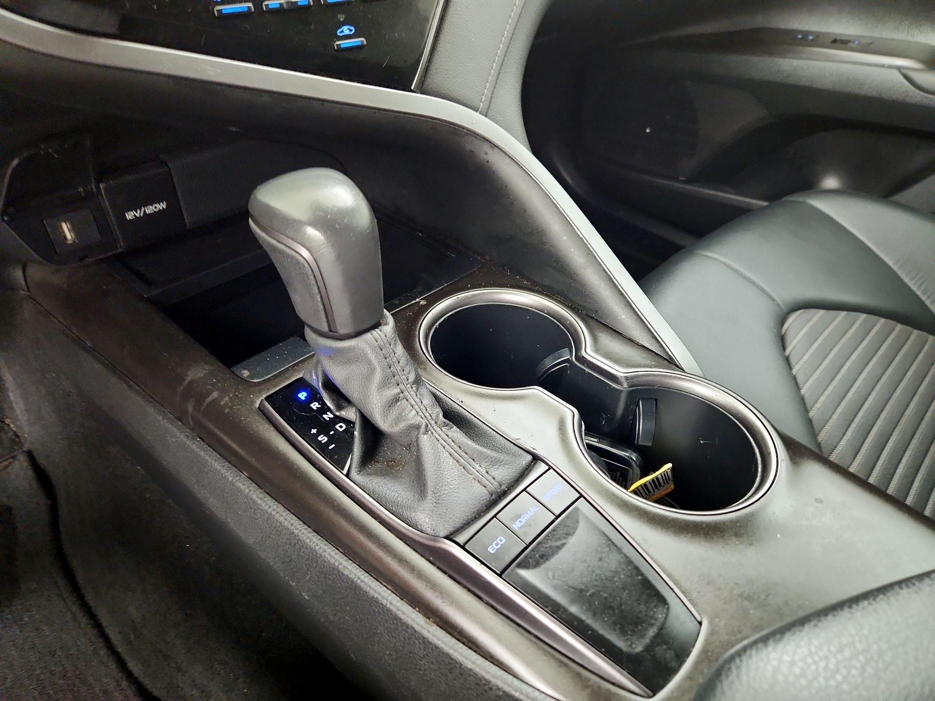 Thumbnail: 2023 Toyota Camry - 17