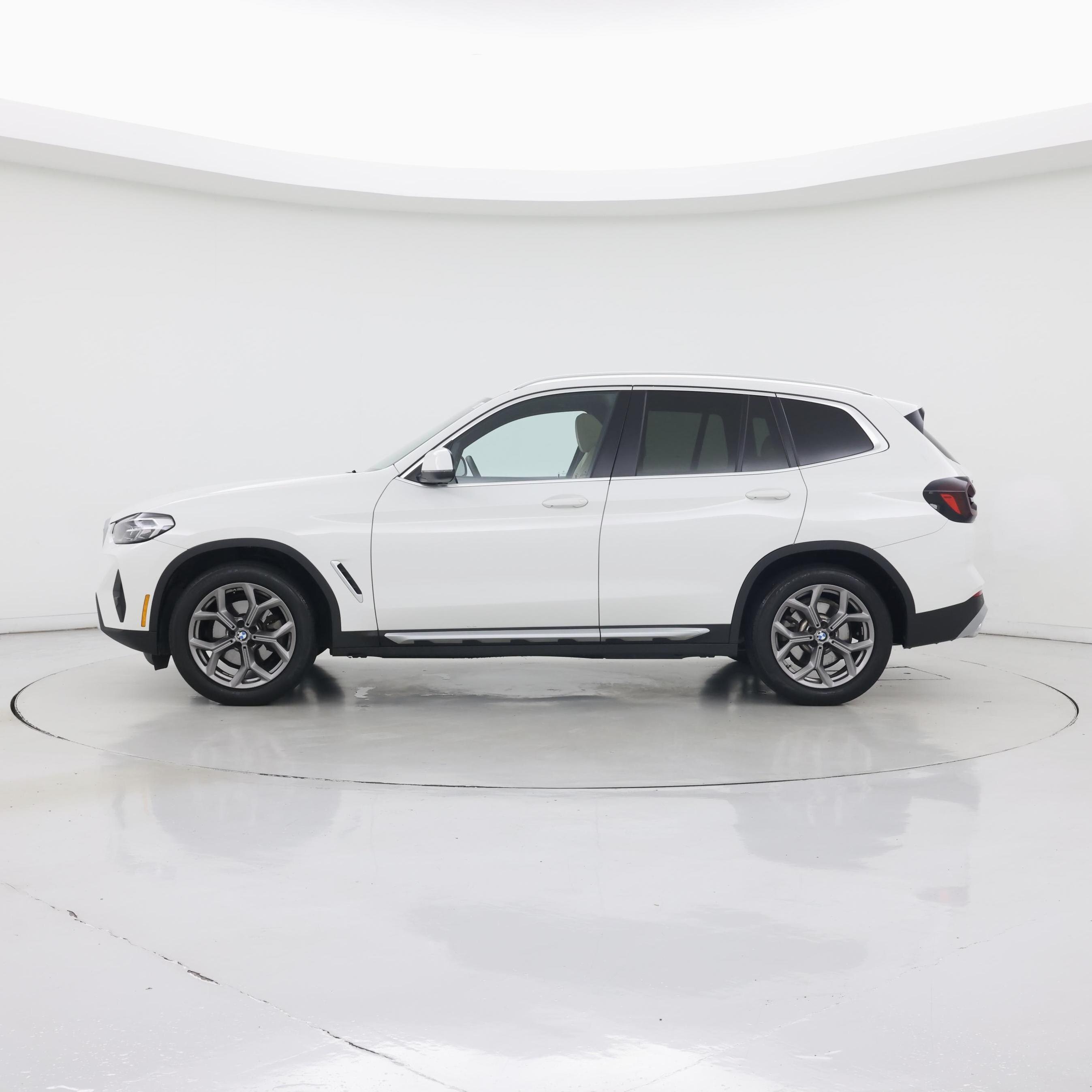 Thumbnail: 2022 BMW X3 - 3