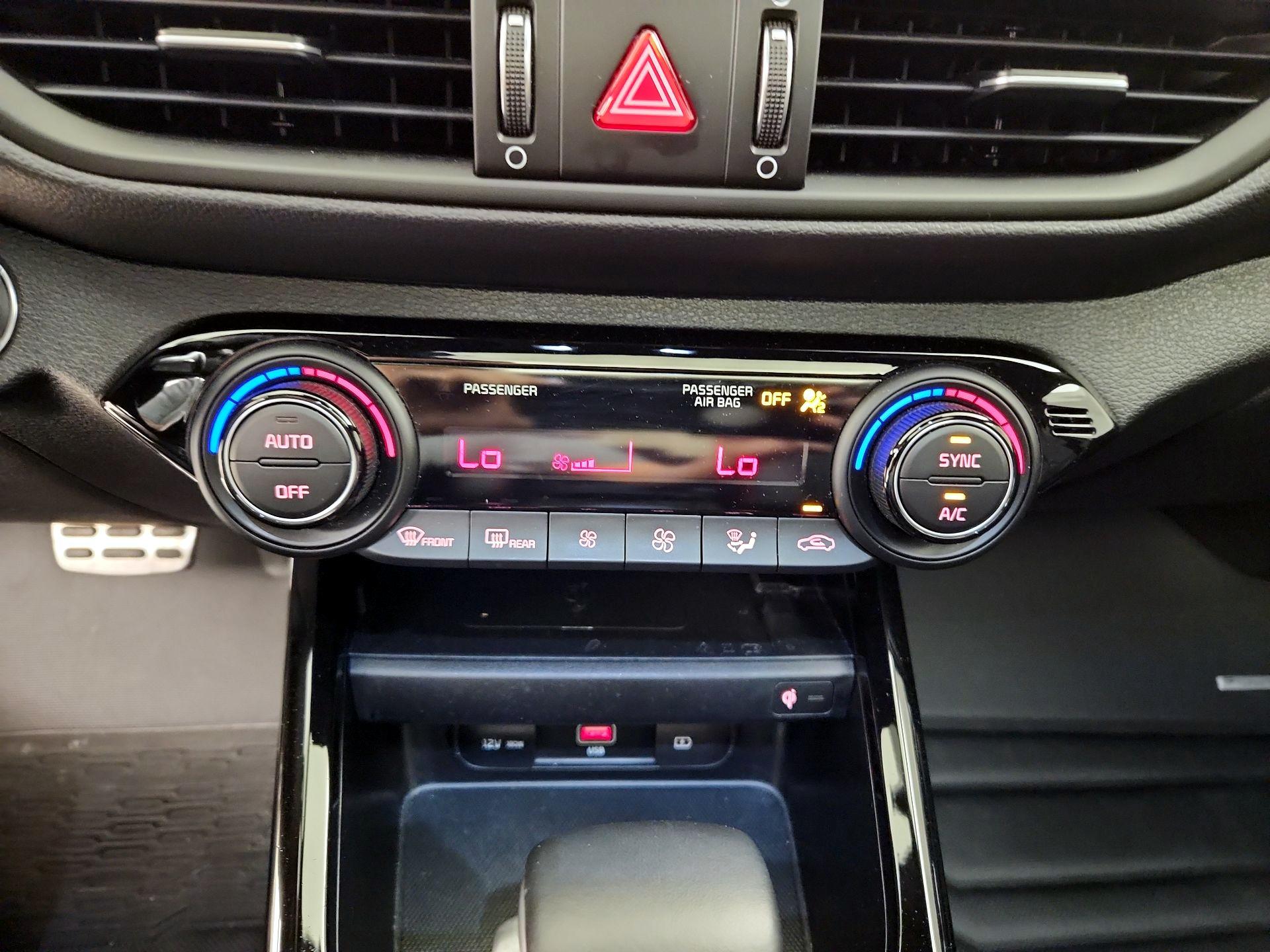 Thumbnail: 2024 Kia Forte - 17