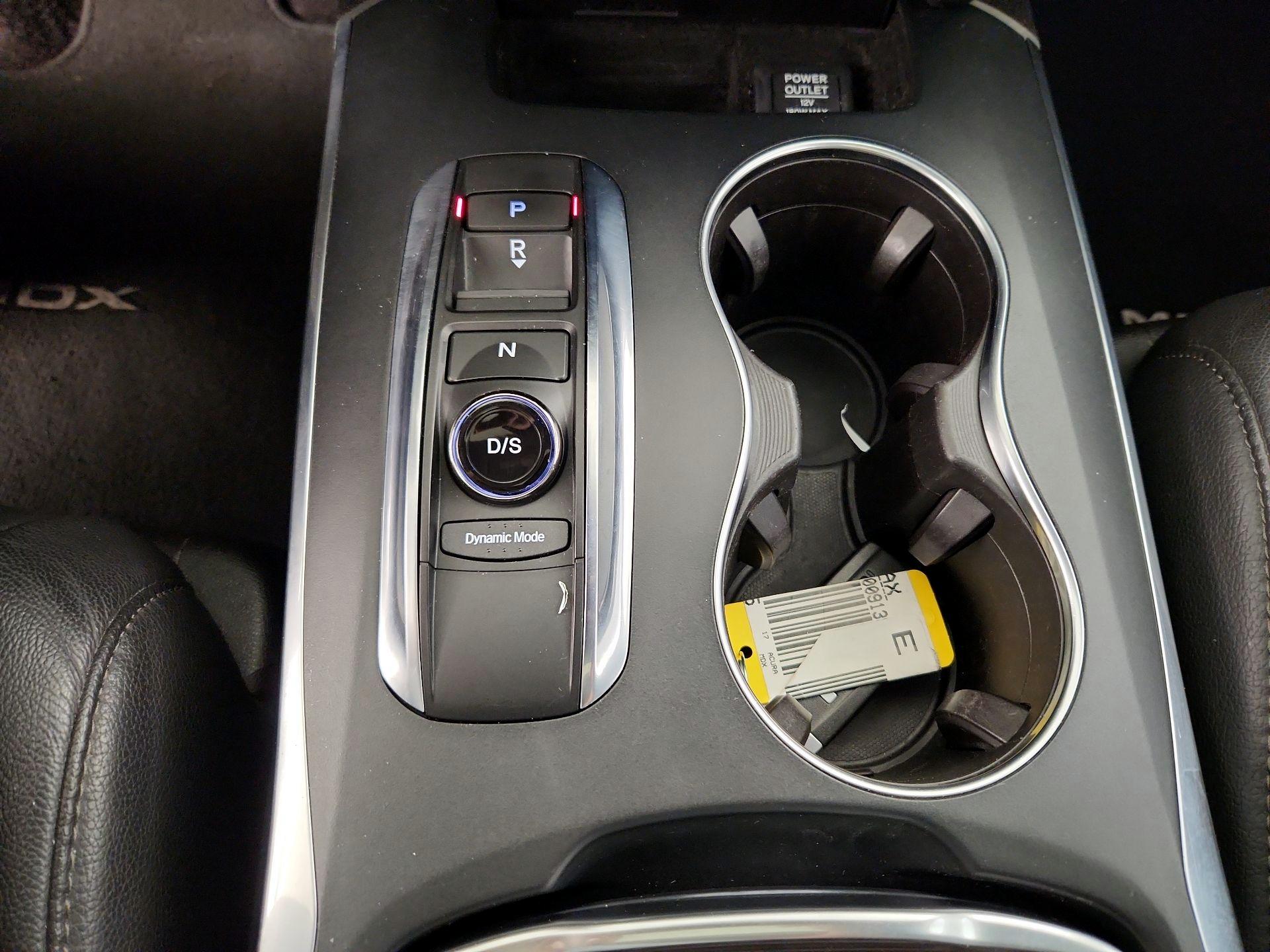 Thumbnail: 2017 Acura MDX - 18