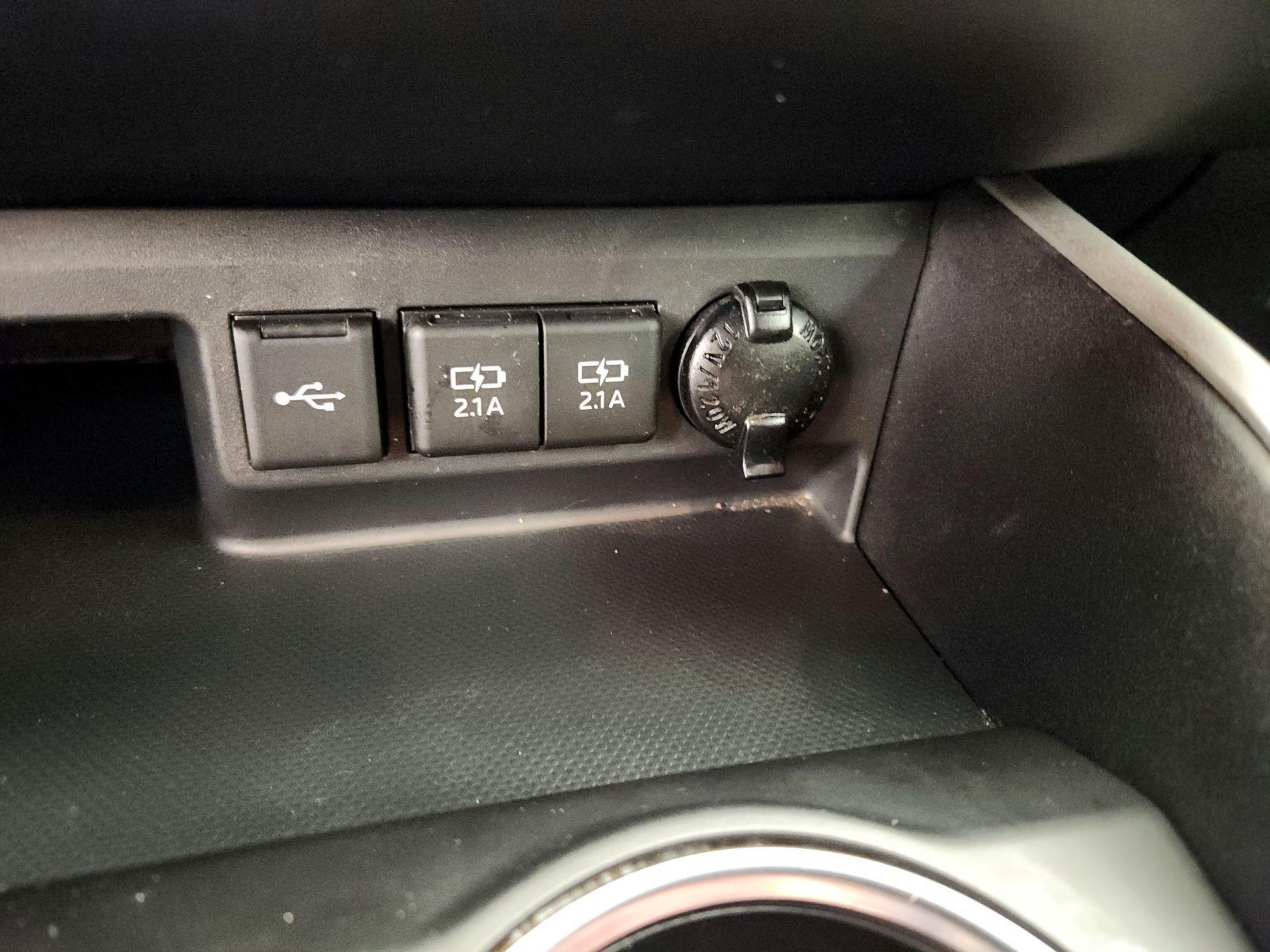 Thumbnail: 2020 Toyota Highlander - 18